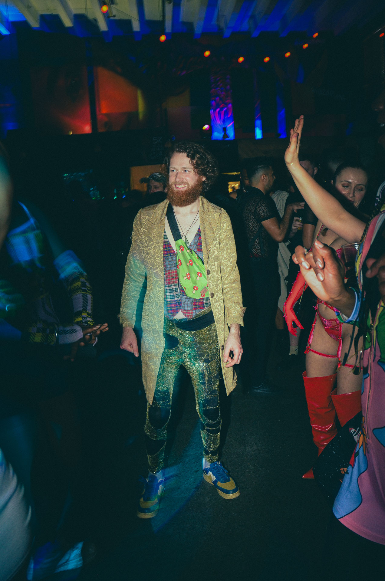 Howl_Rave_19_116_nwvlw9