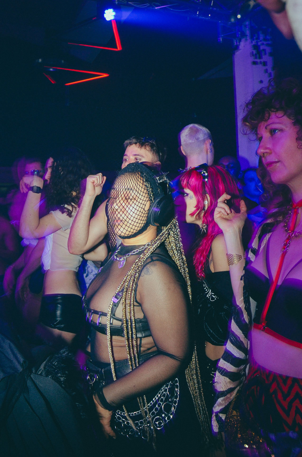 Howl_Rave_19_185_pzxhu7