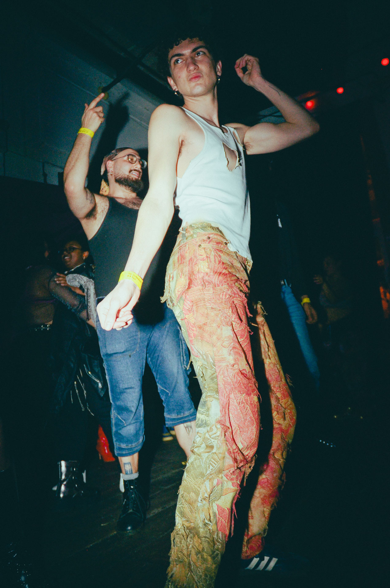 Howl_Rave_19_201_d8kskg
