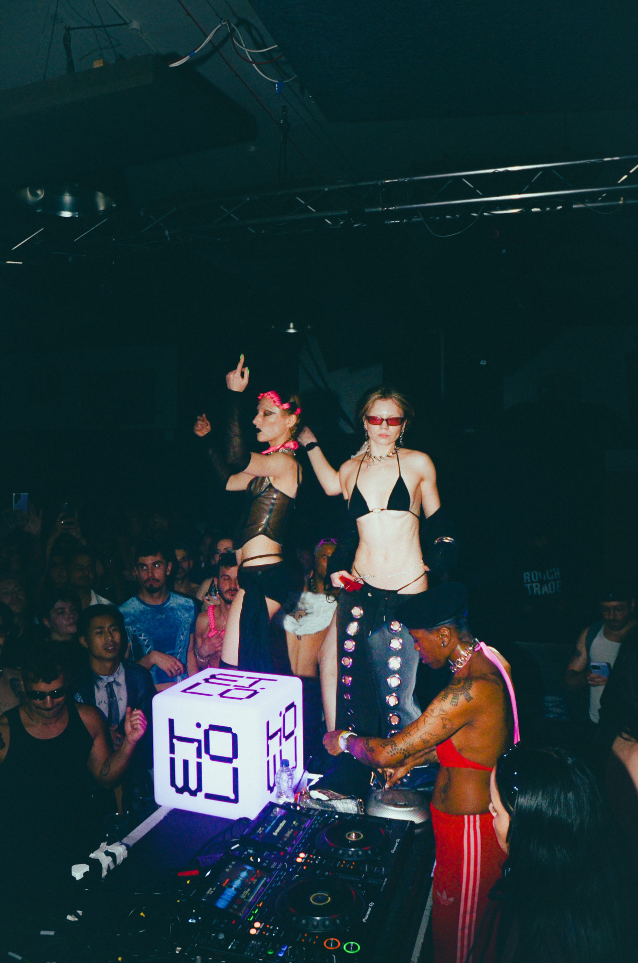Howl_Rave_19_122_cbtula