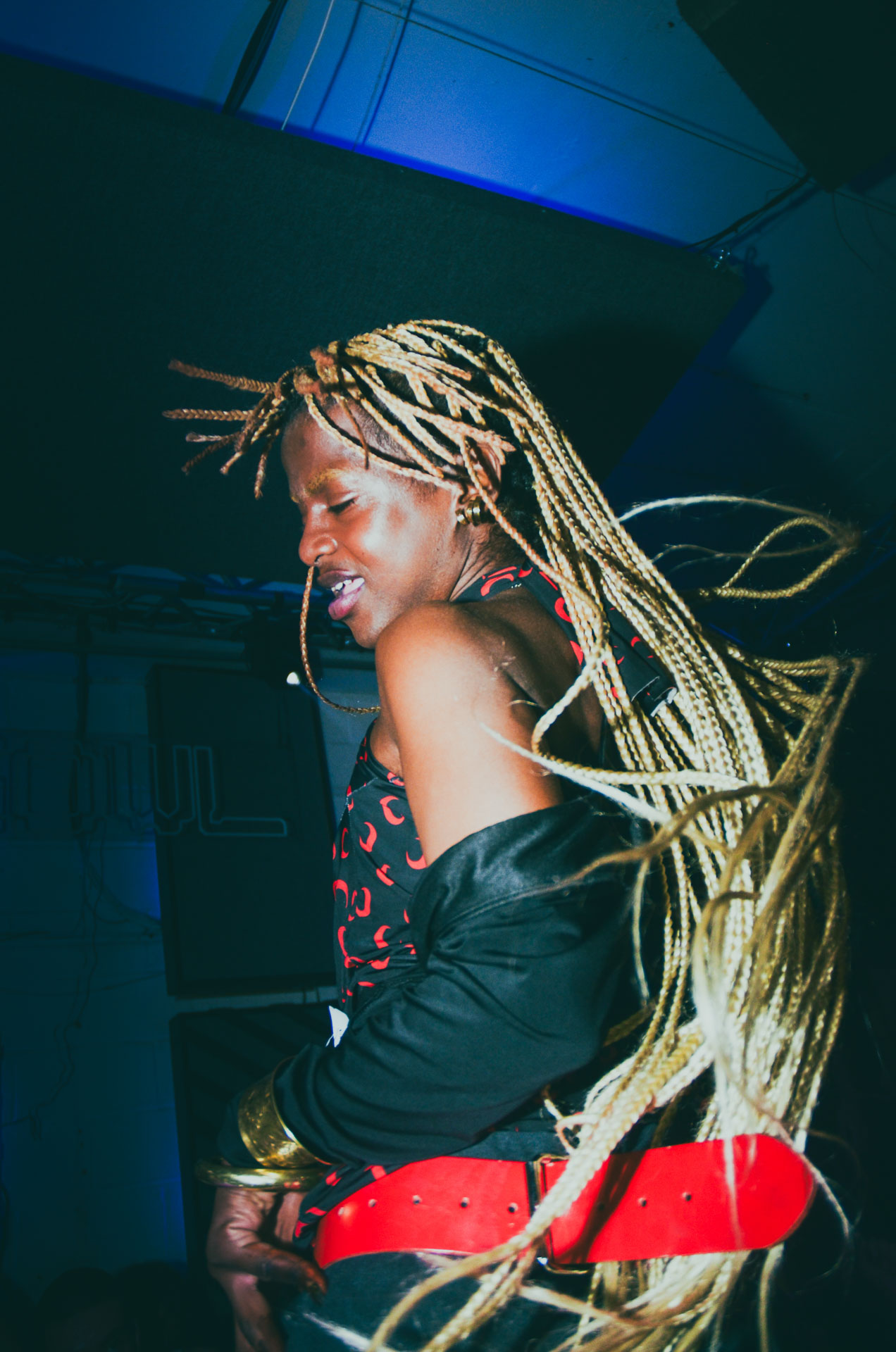 Howl_Rave_19_157_j3r5zy