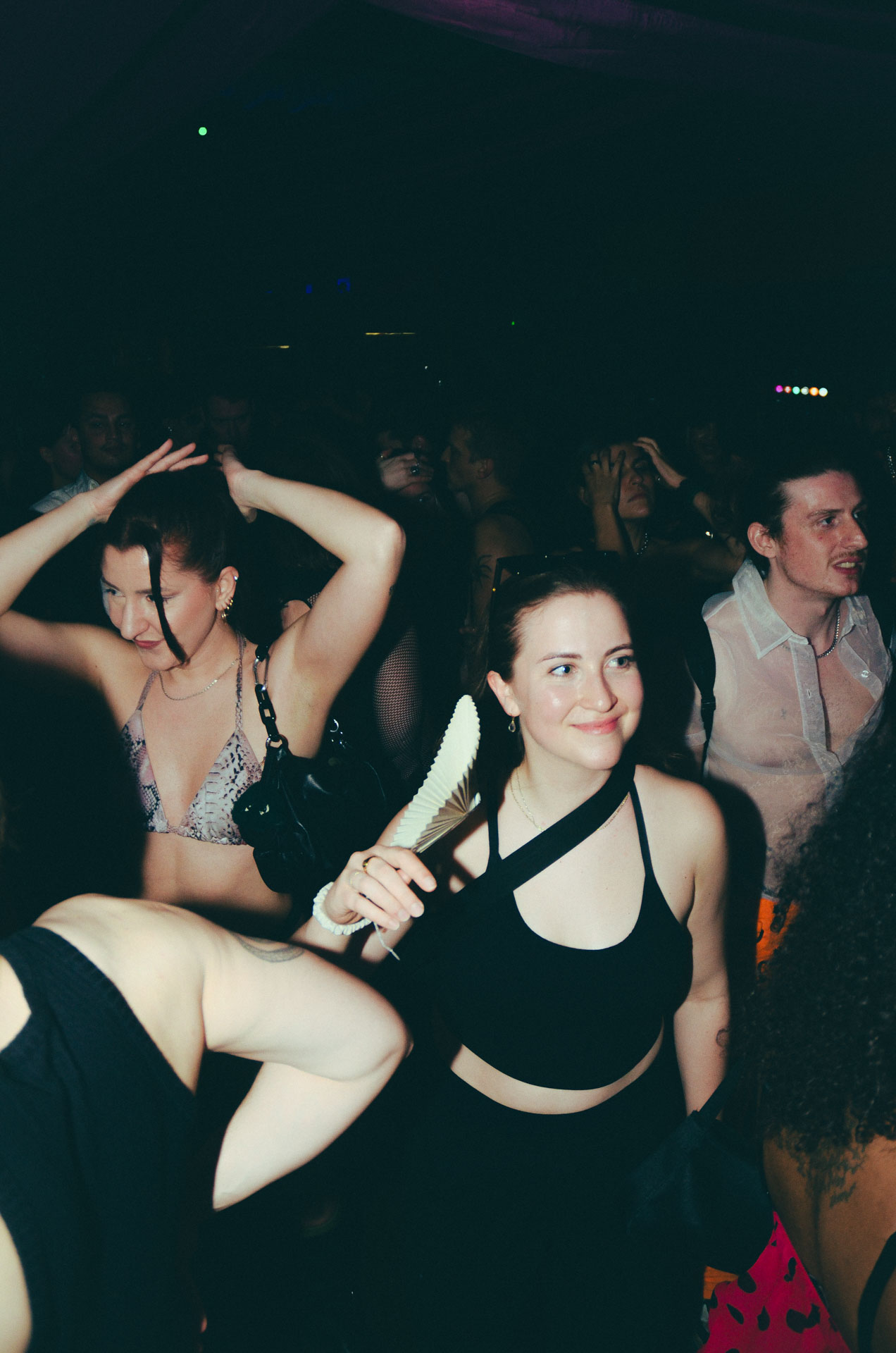 Howl_Rave_19_374_dx9kx5