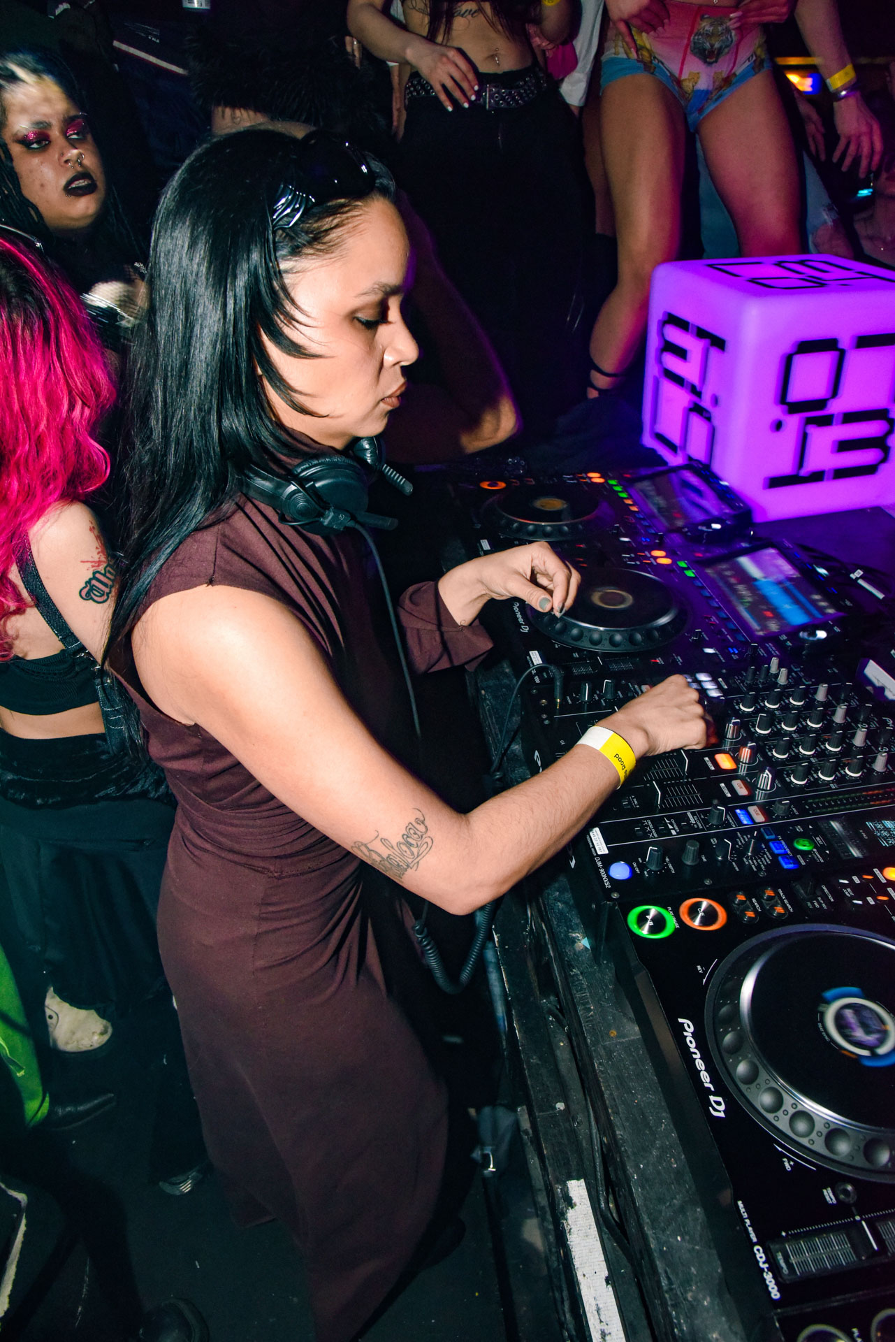 Howl_Rave_19_172_alg7wq