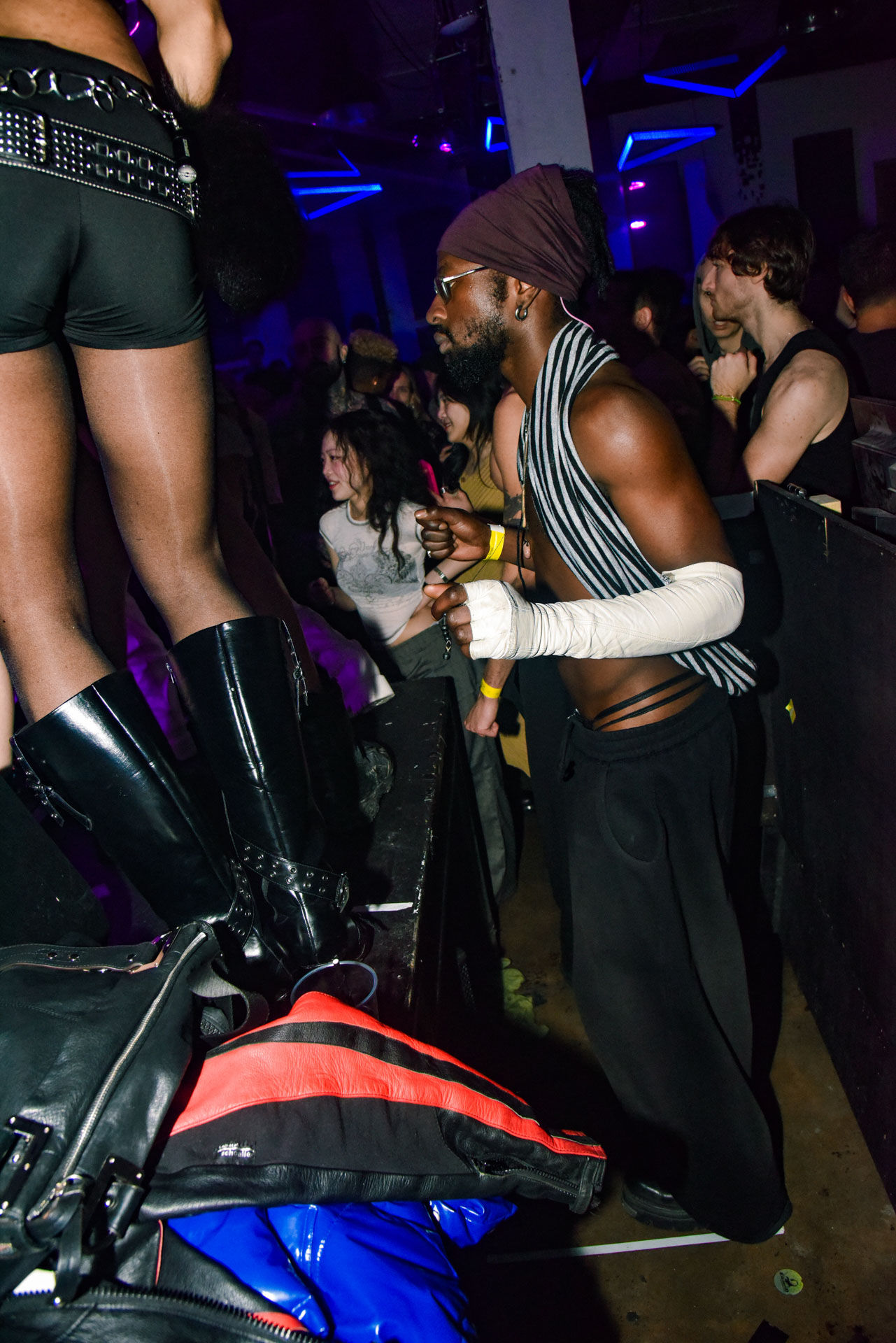 Howl_Rave_19_091_yauwh3