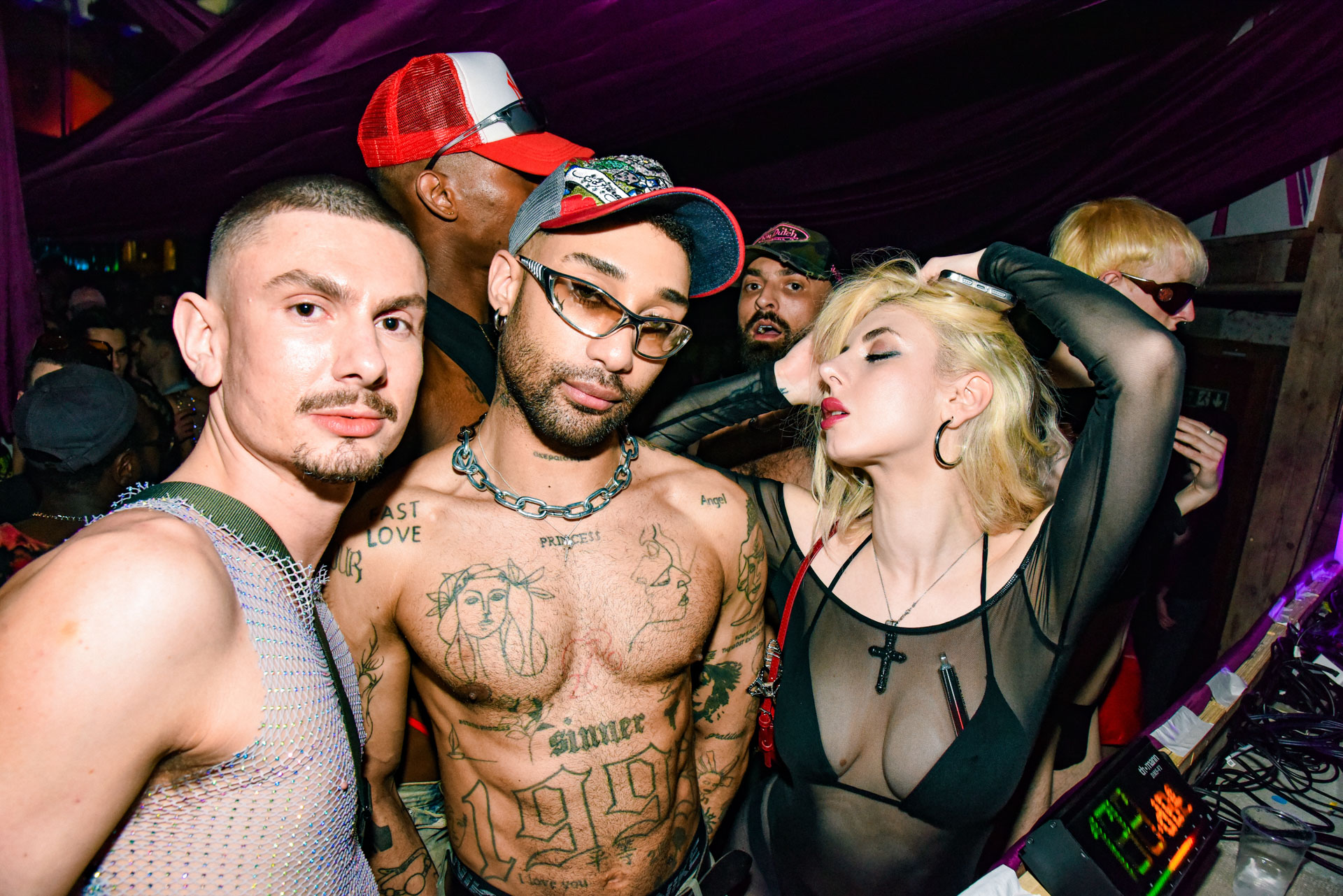 Howl_Rave_19_359_tkldcu