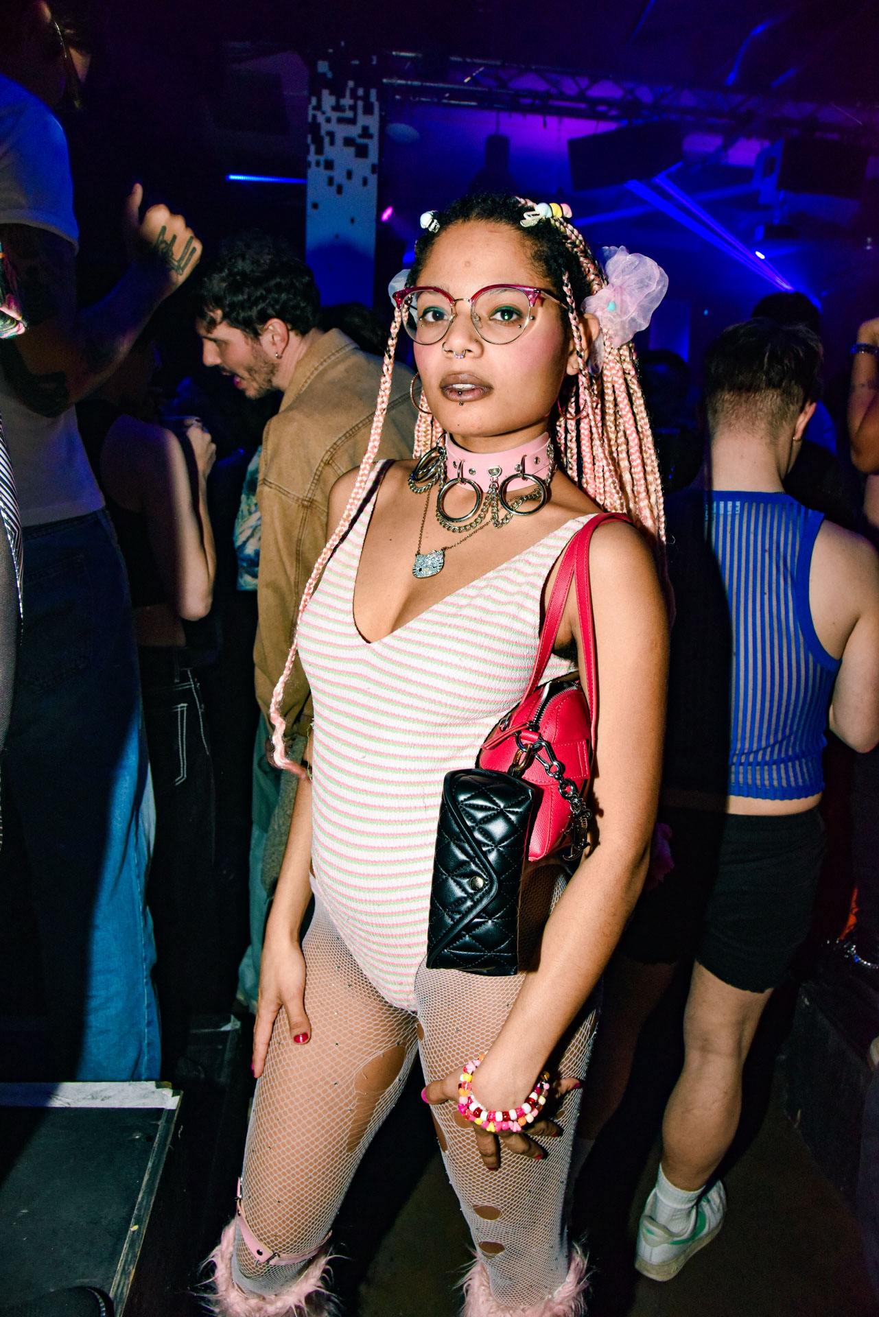 Howl_Rave_19_187_fnhw6w
