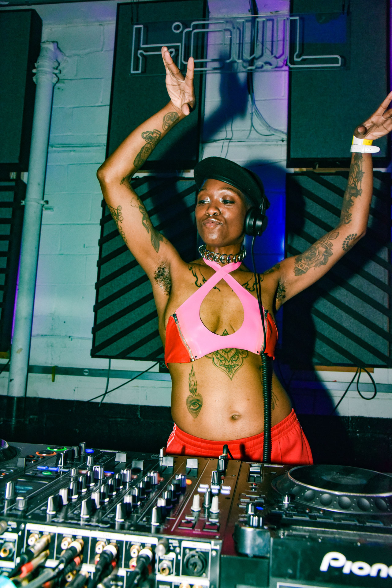 Howl_Rave_19_085_ghtbke