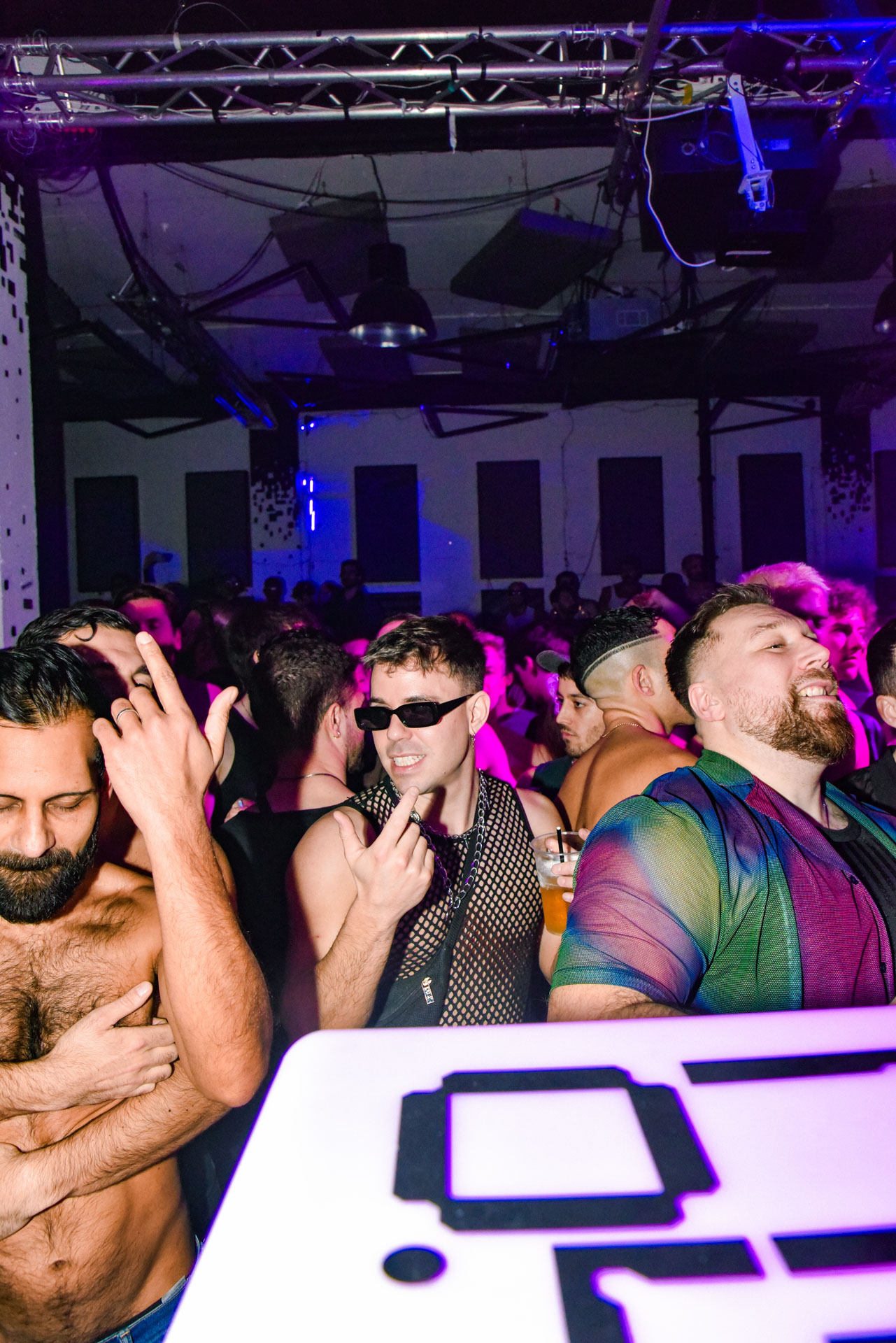 Howl_Rave_19_383_yrntcr