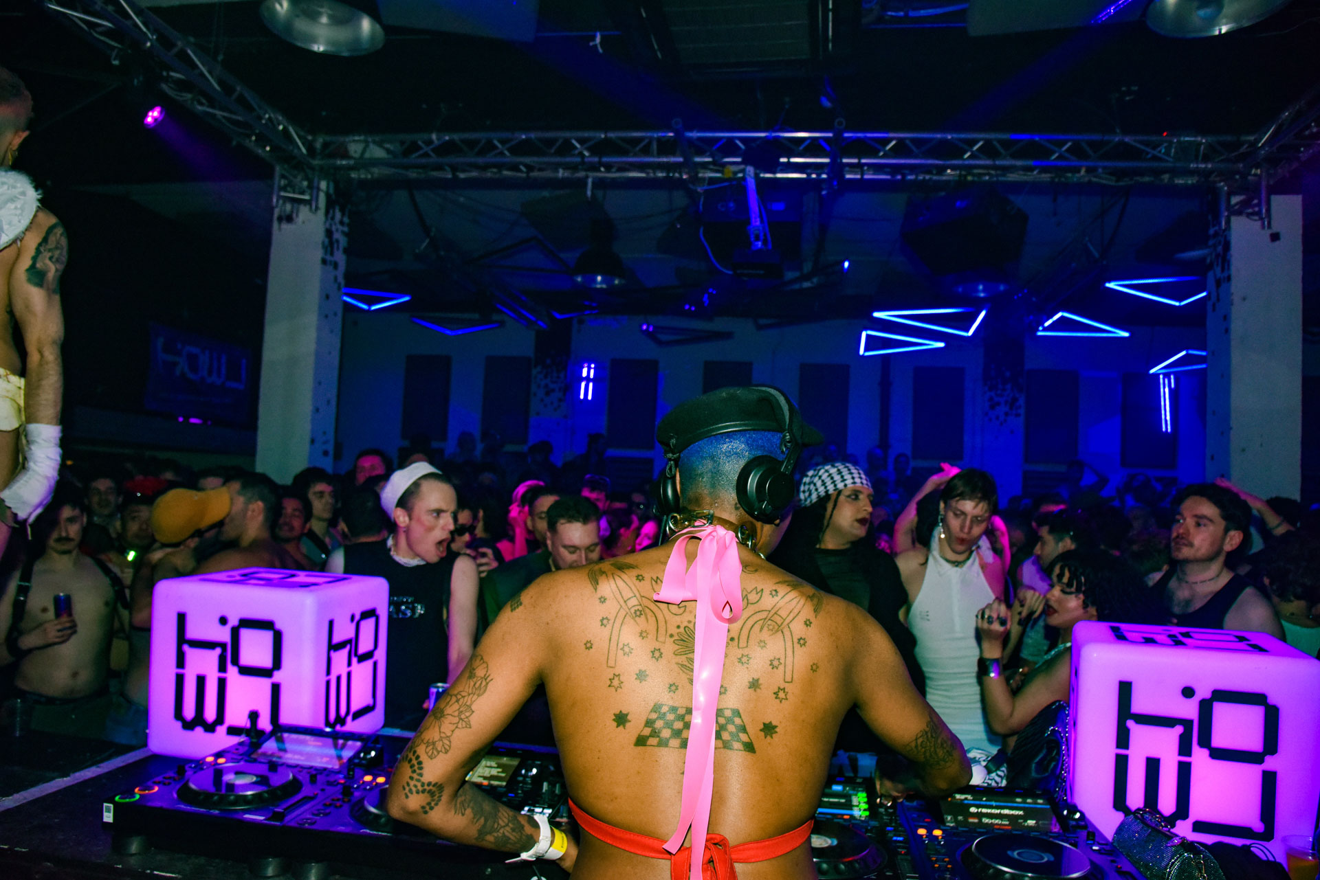 Howl_Rave_19_320_frbjtw