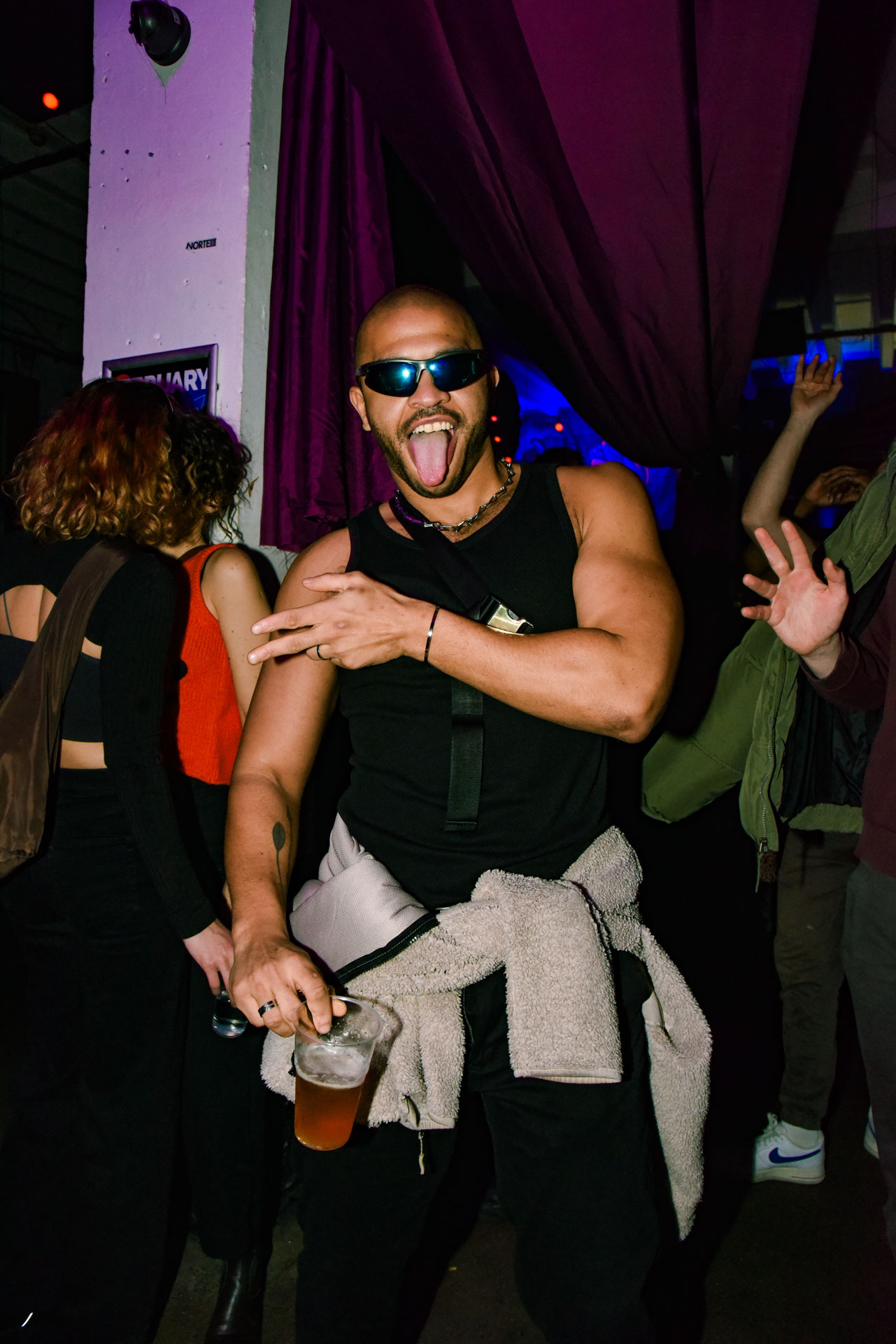 Howl_Rave_19_424_oz8vsl