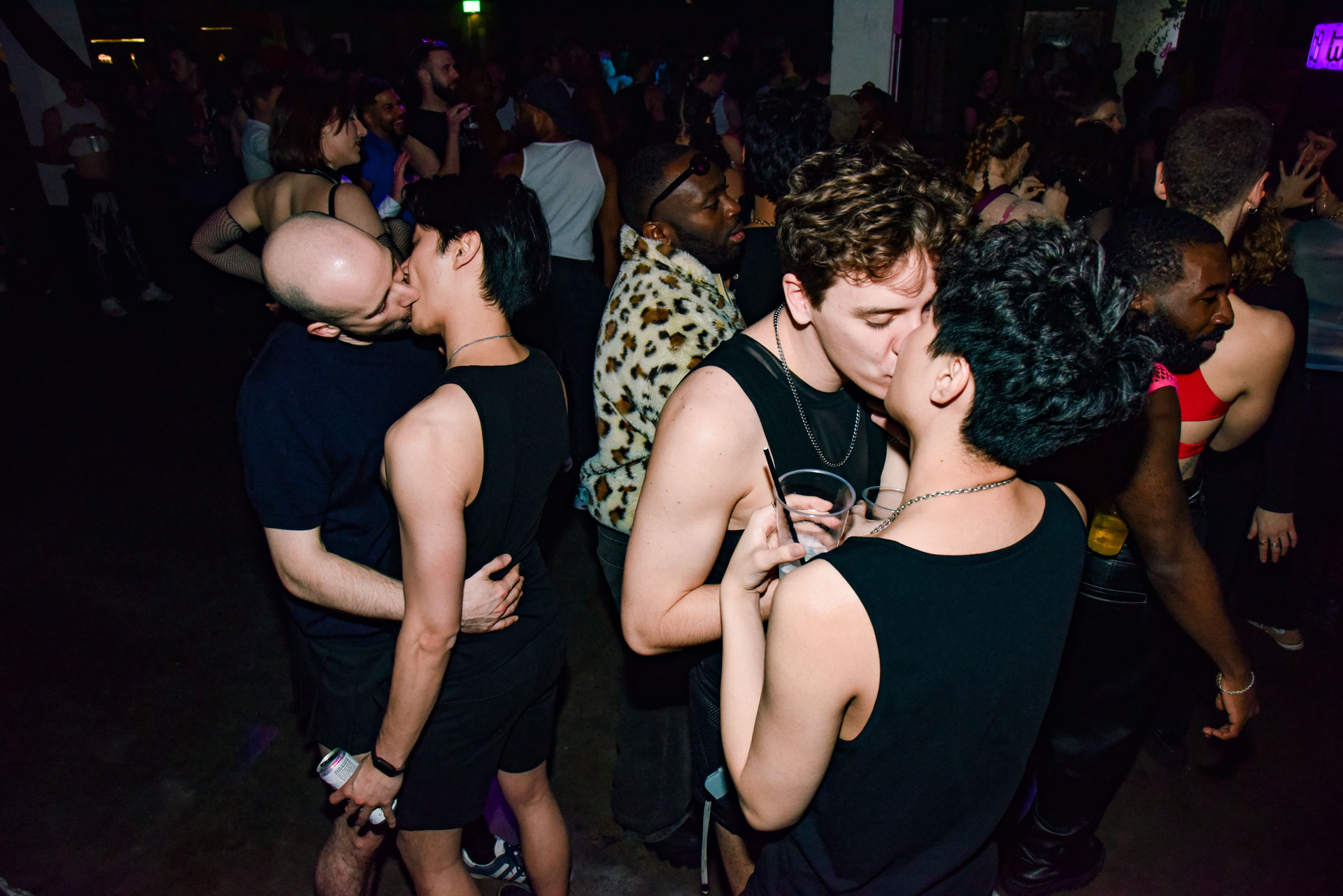Howl_Rave_19_165_nxtyzv