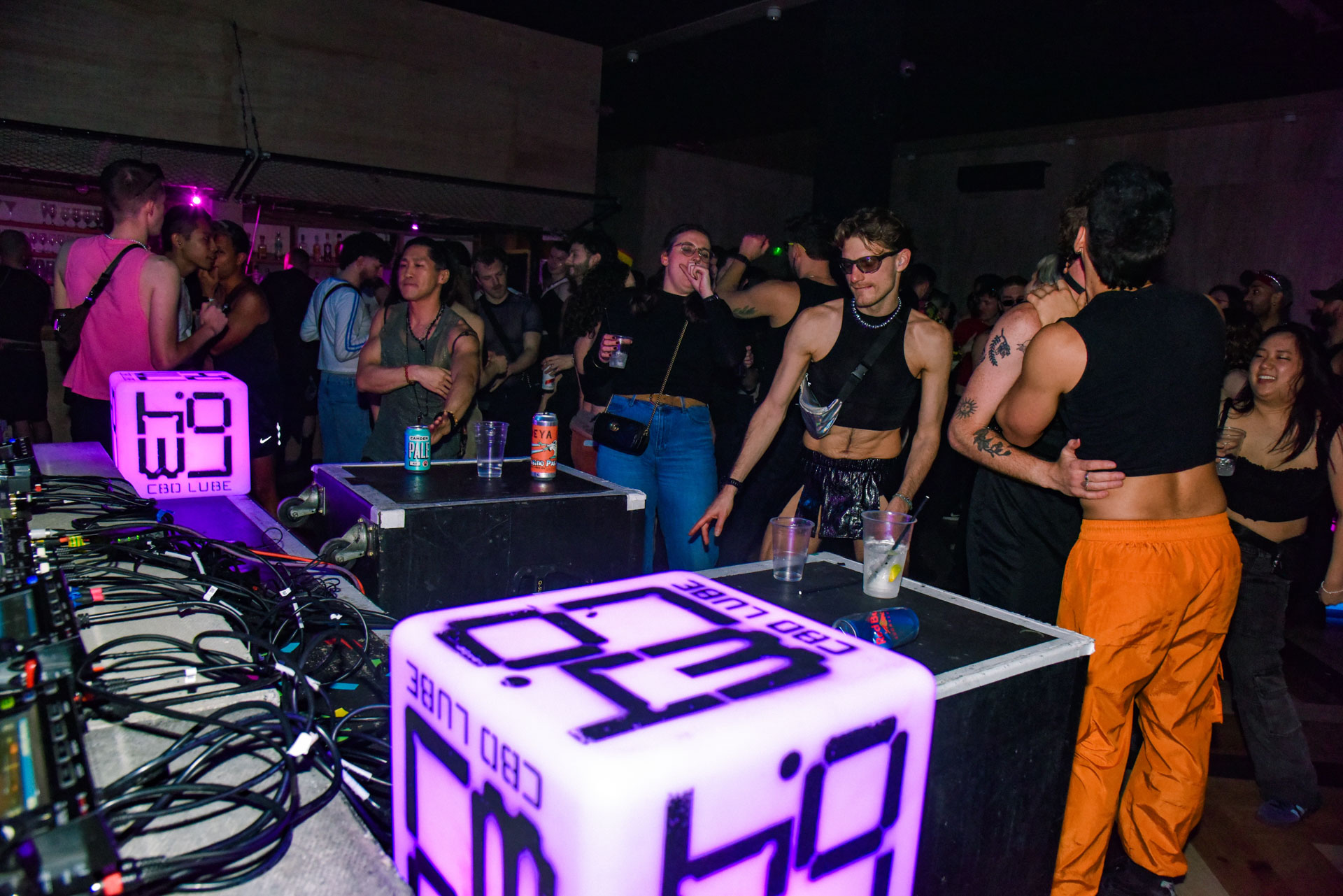 Howl_Rave_19_082_vhcv4e