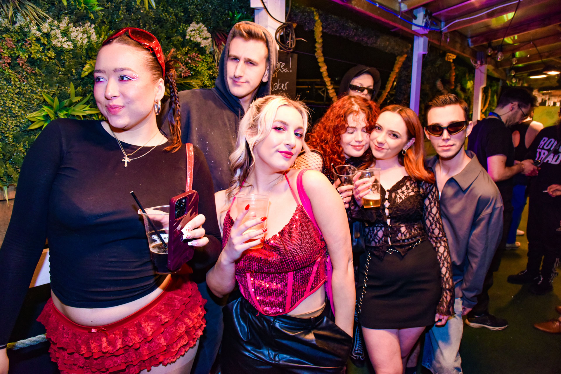 Howl_Rave_19_416_qwxnif