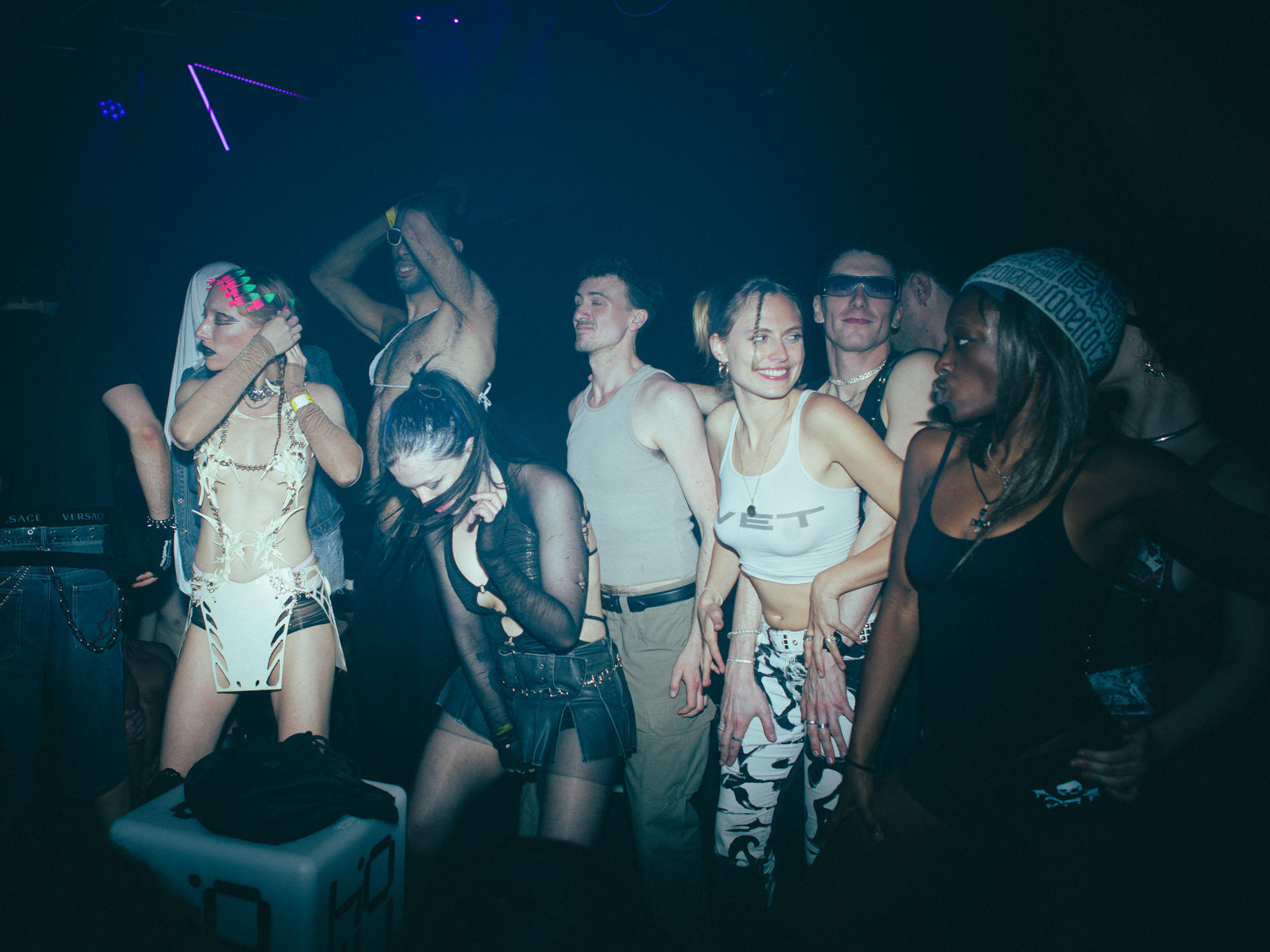Howl_Rave_20_003_mekgbs