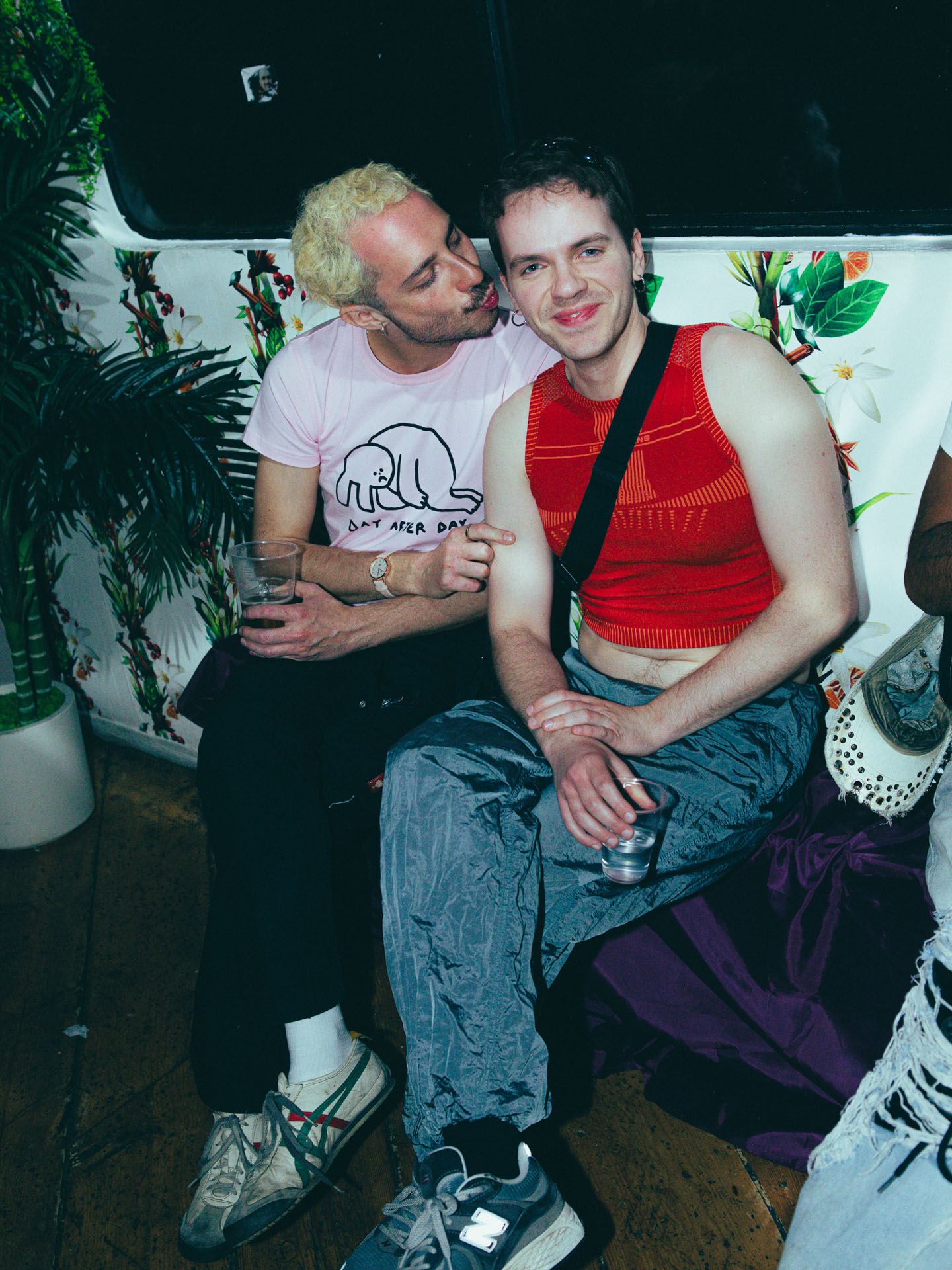 Howl_Rave_20_142_mrzde4