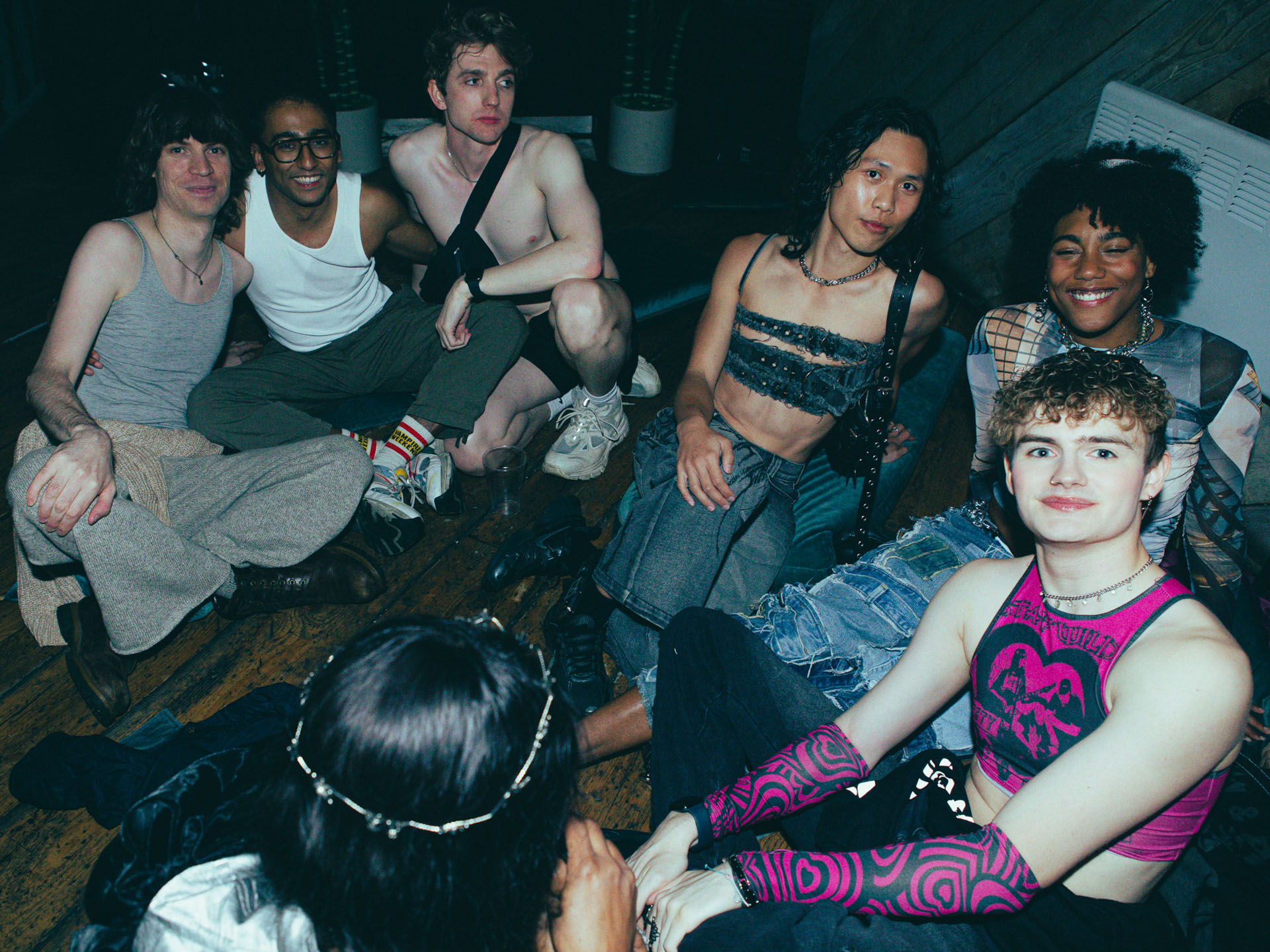 Howl_Rave_20_143_issvvk