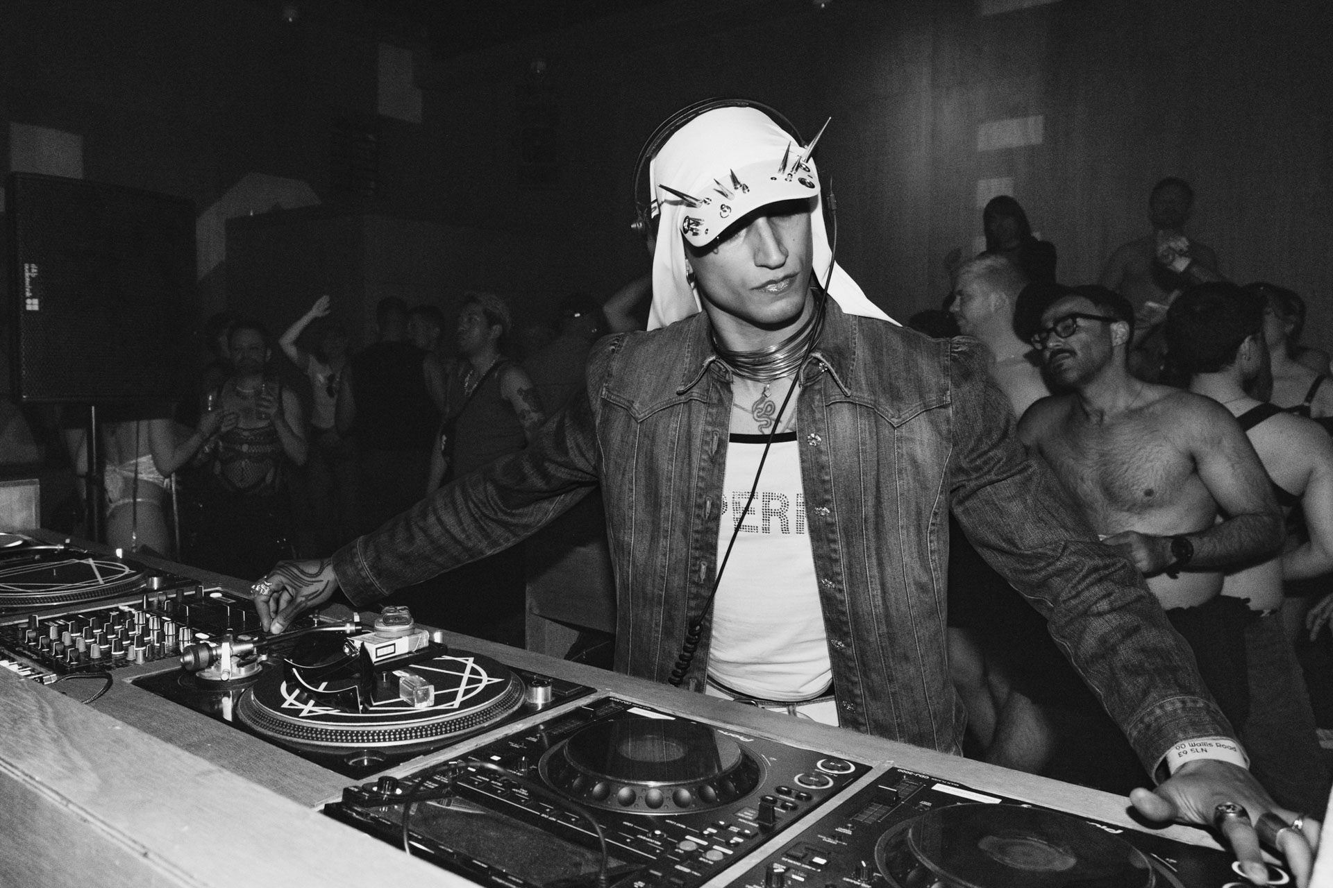 Howl_Rave_20_170_km7hjj