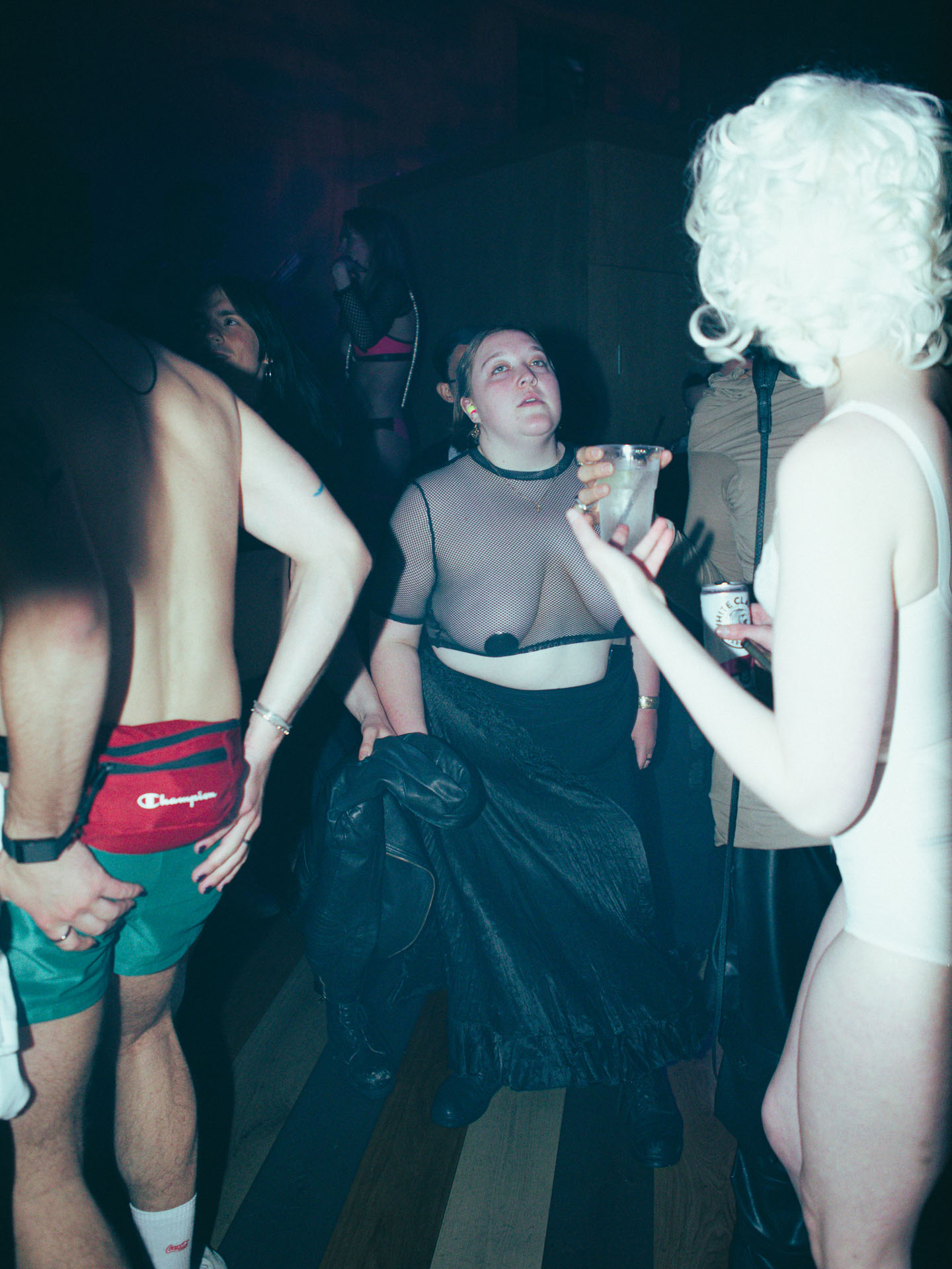 Howl_Rave_20_184_cm6ax3