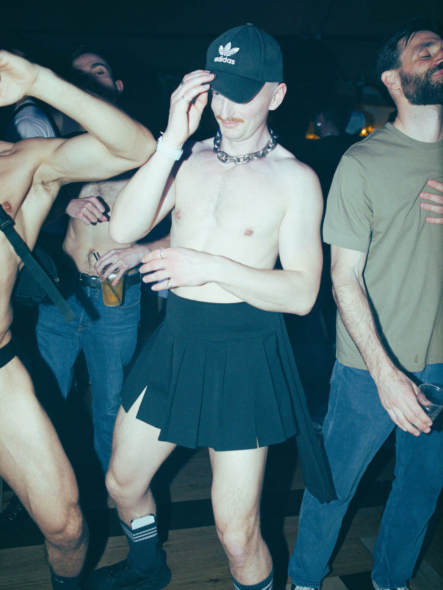 Howl_Rave_20_185_knws76