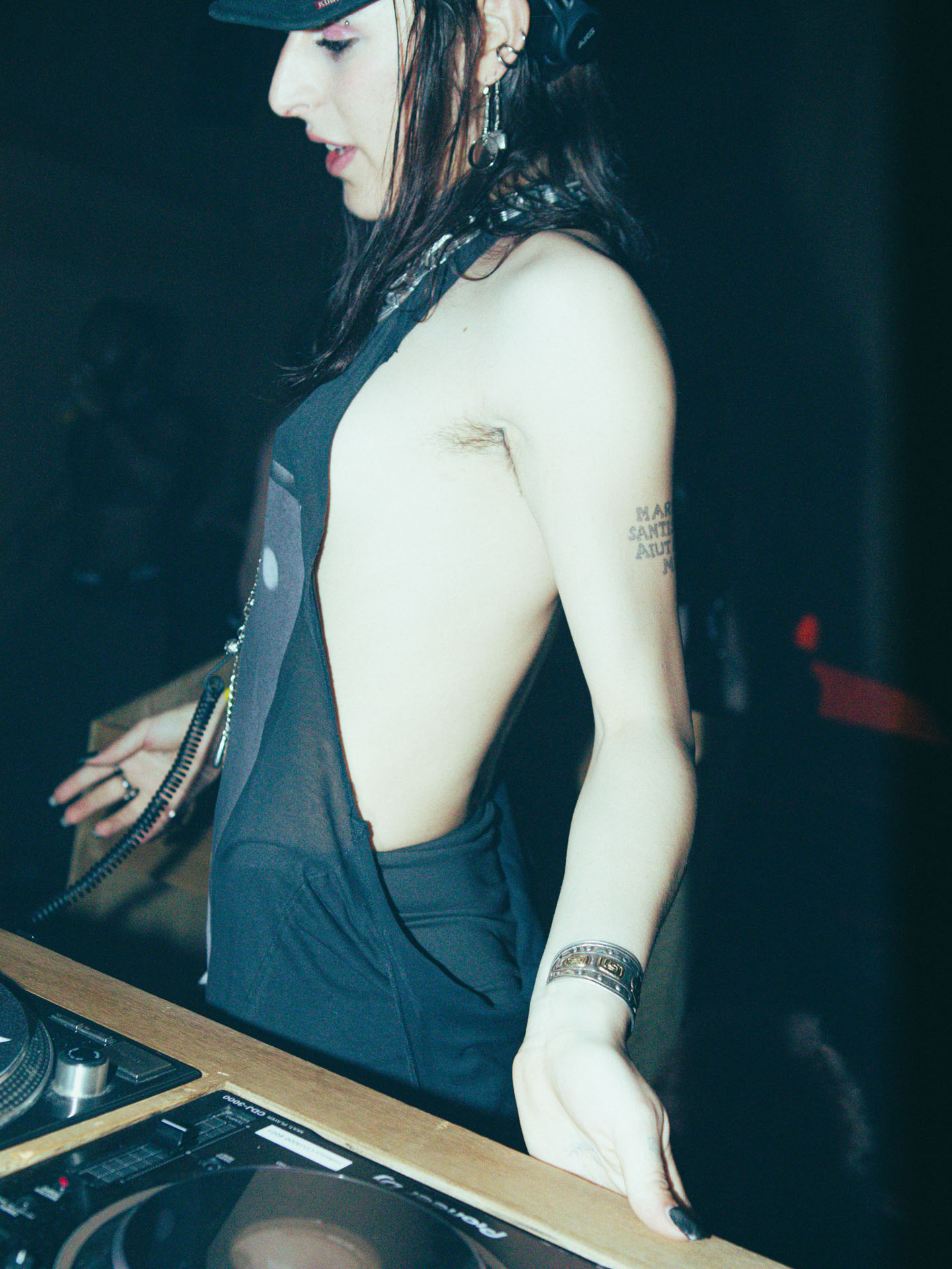 Howl_Rave_20_203_rjjyqb