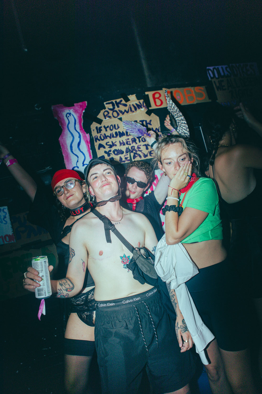 HOWL_Pride2025_EliseShauna_35L_PRIDE_-35_1_ijiudi