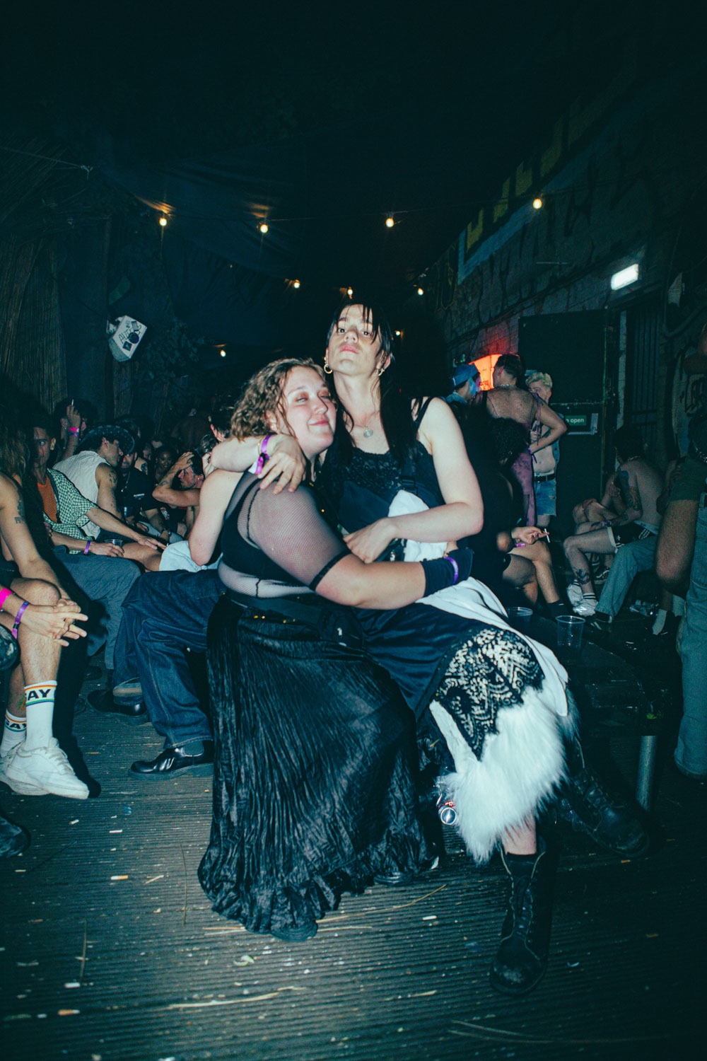 HOWL_Pride2025_EliseShauna_075L_PRIDE_-075_rkc3pi