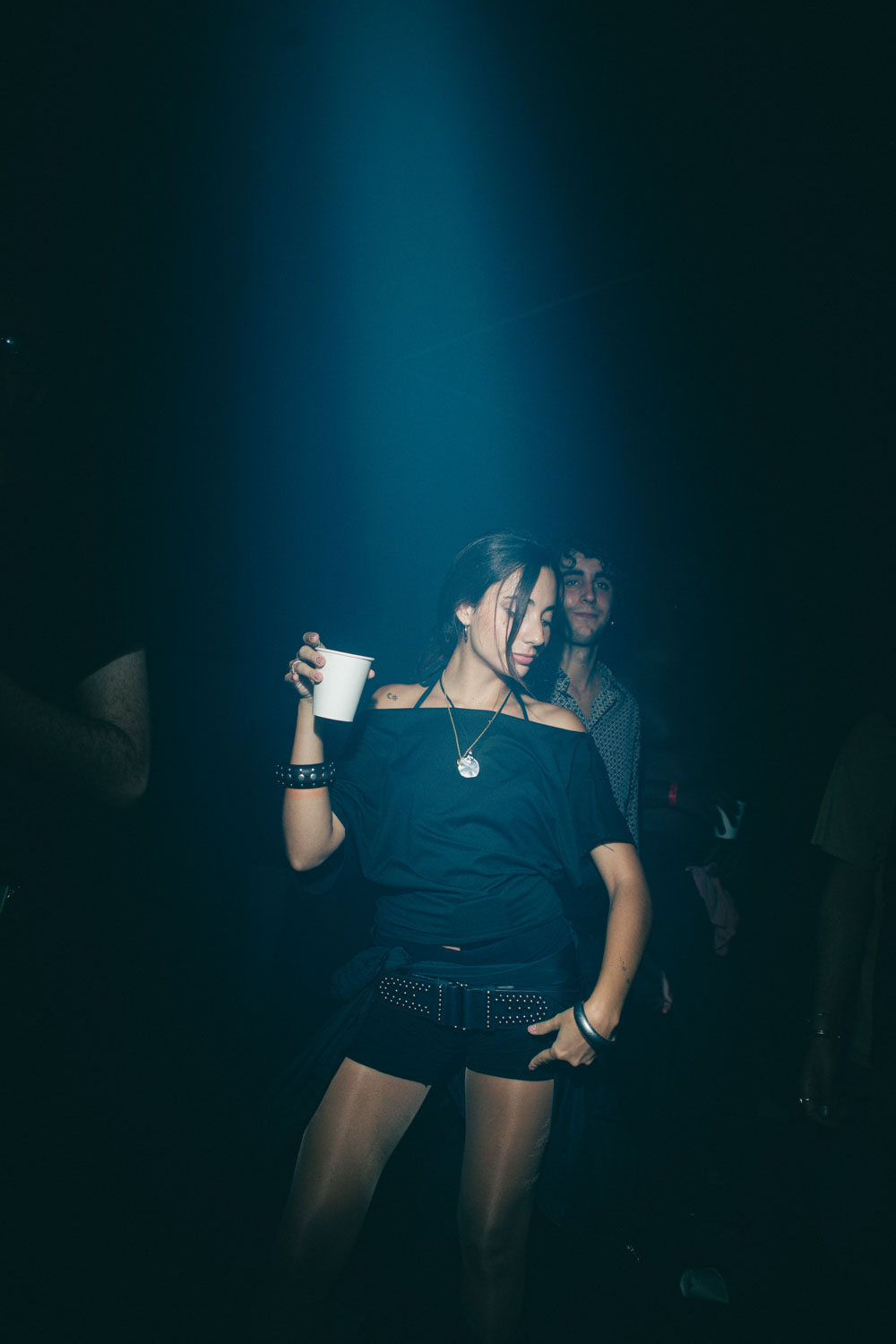 EliseShauna_HOWL-SEPTEMBER_-015_fub6d2