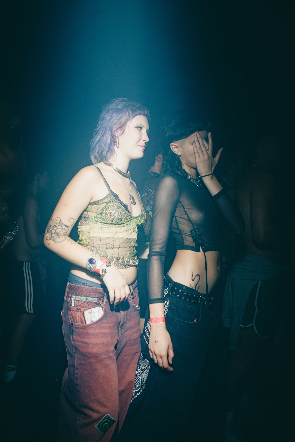 EliseShauna_HOWL-SEPTEMBER_-021_iloq3c