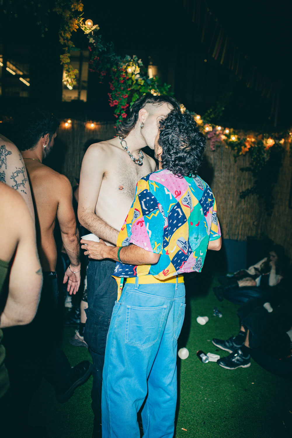 EliseShauna_HOWL-SEPTEMBER_-081_fxufdj