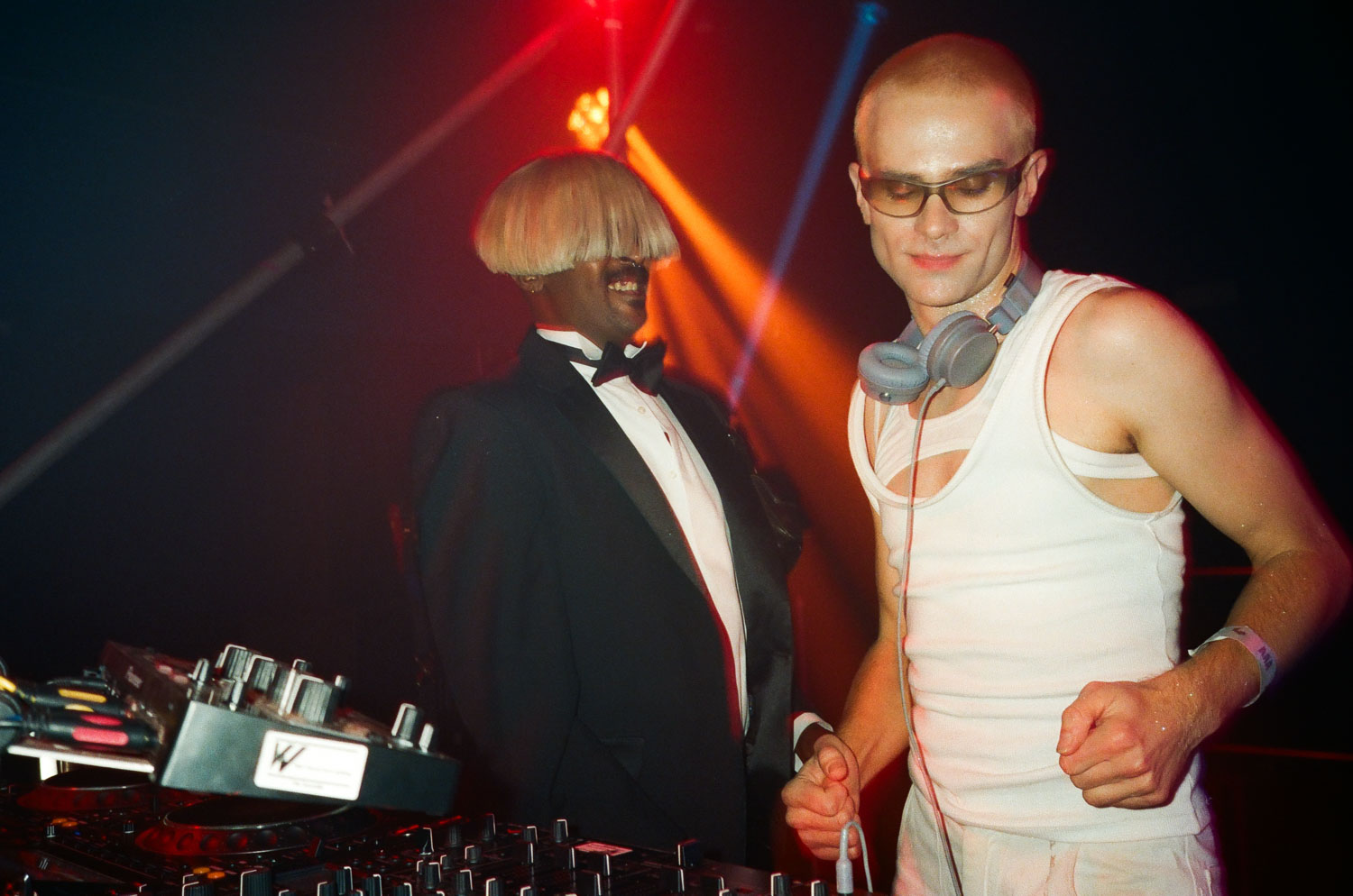 Howl_Rave_21_byGrimsby_2025-10-31_-_Howloween_052_n4colc