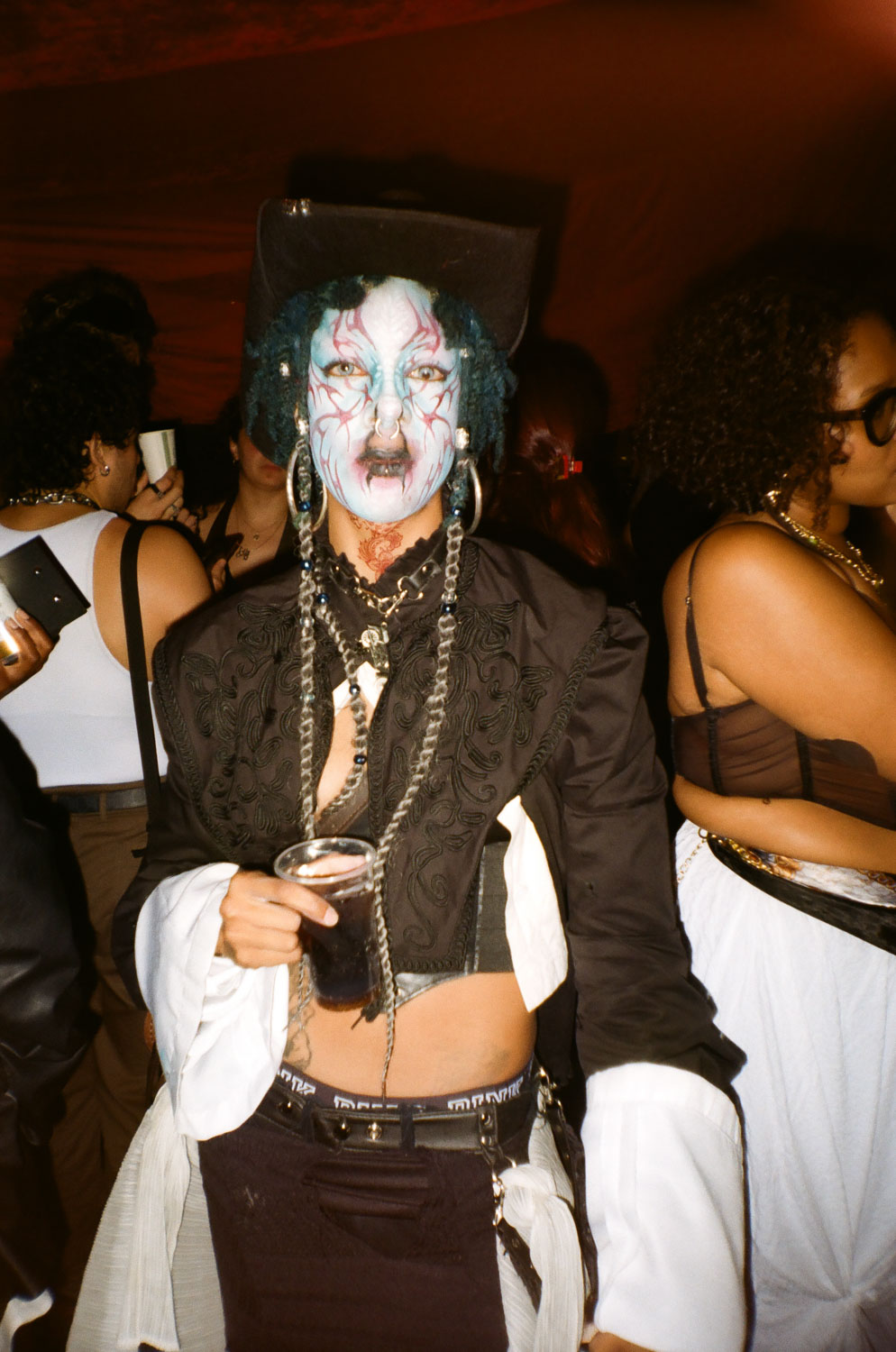 Howl_Rave_21_byGrimsby_2025-10-31_-_Howloween_112_hvsfvz