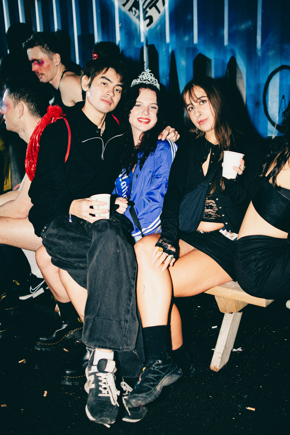 EliseShauna_HOWLOWEEN-03_z2tqnf