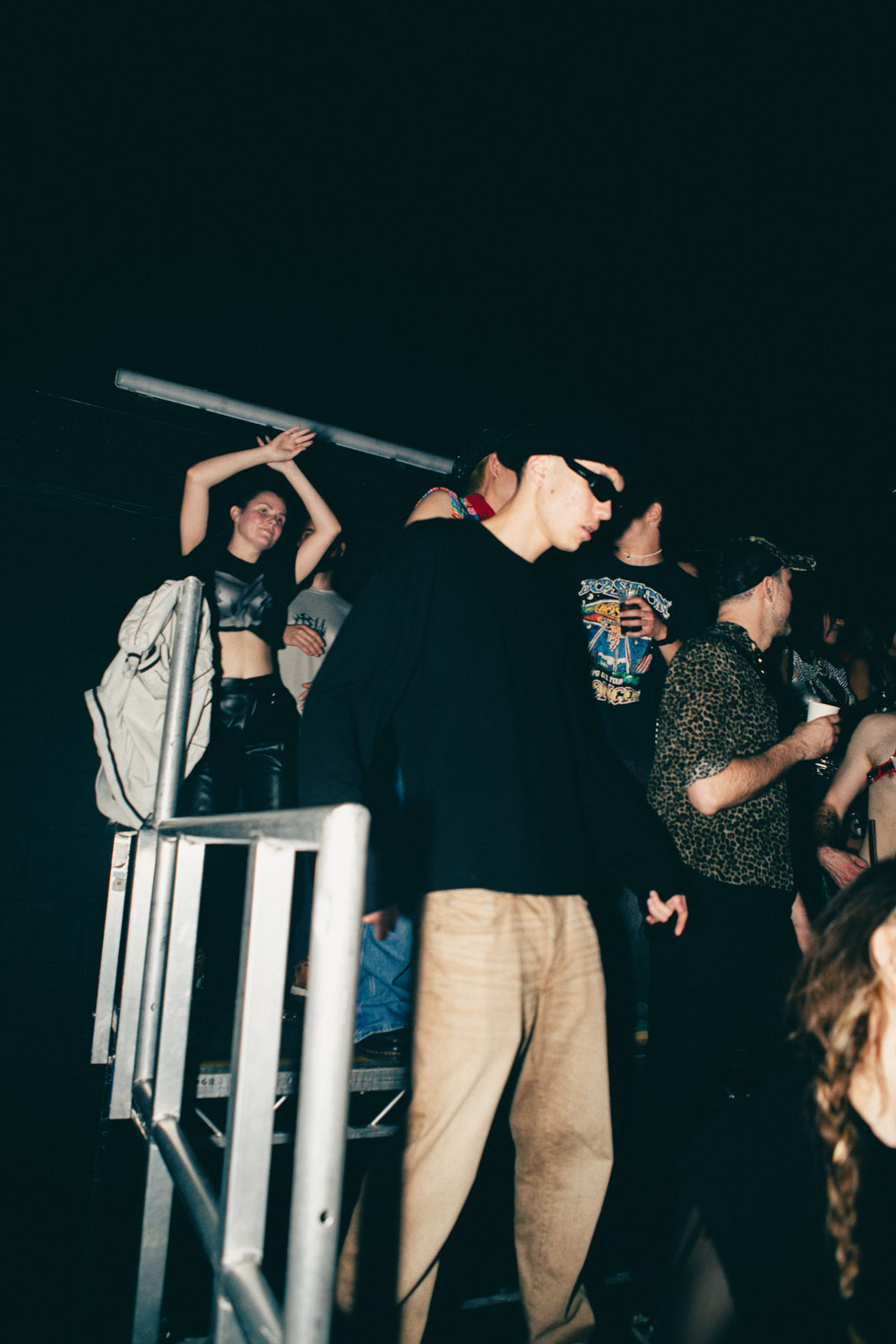 EliseShauna_HOWLOWEEN-17_z7ekqq