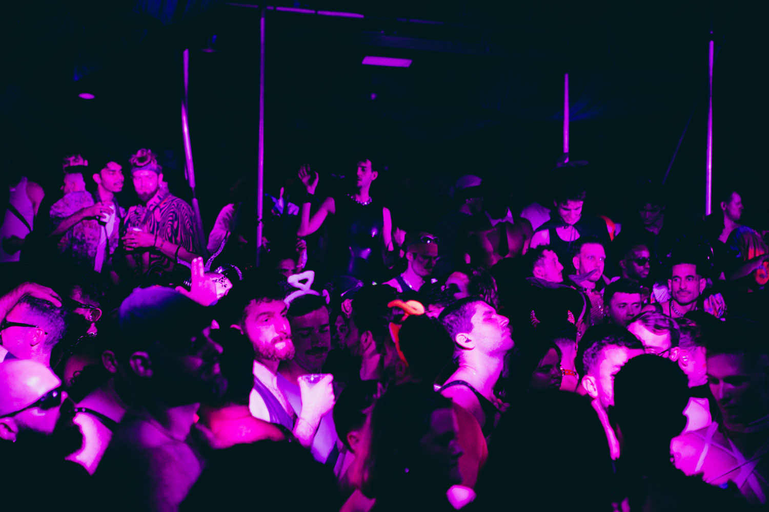 EliseShauna_HOWLOWEEN-18_zjgmlj