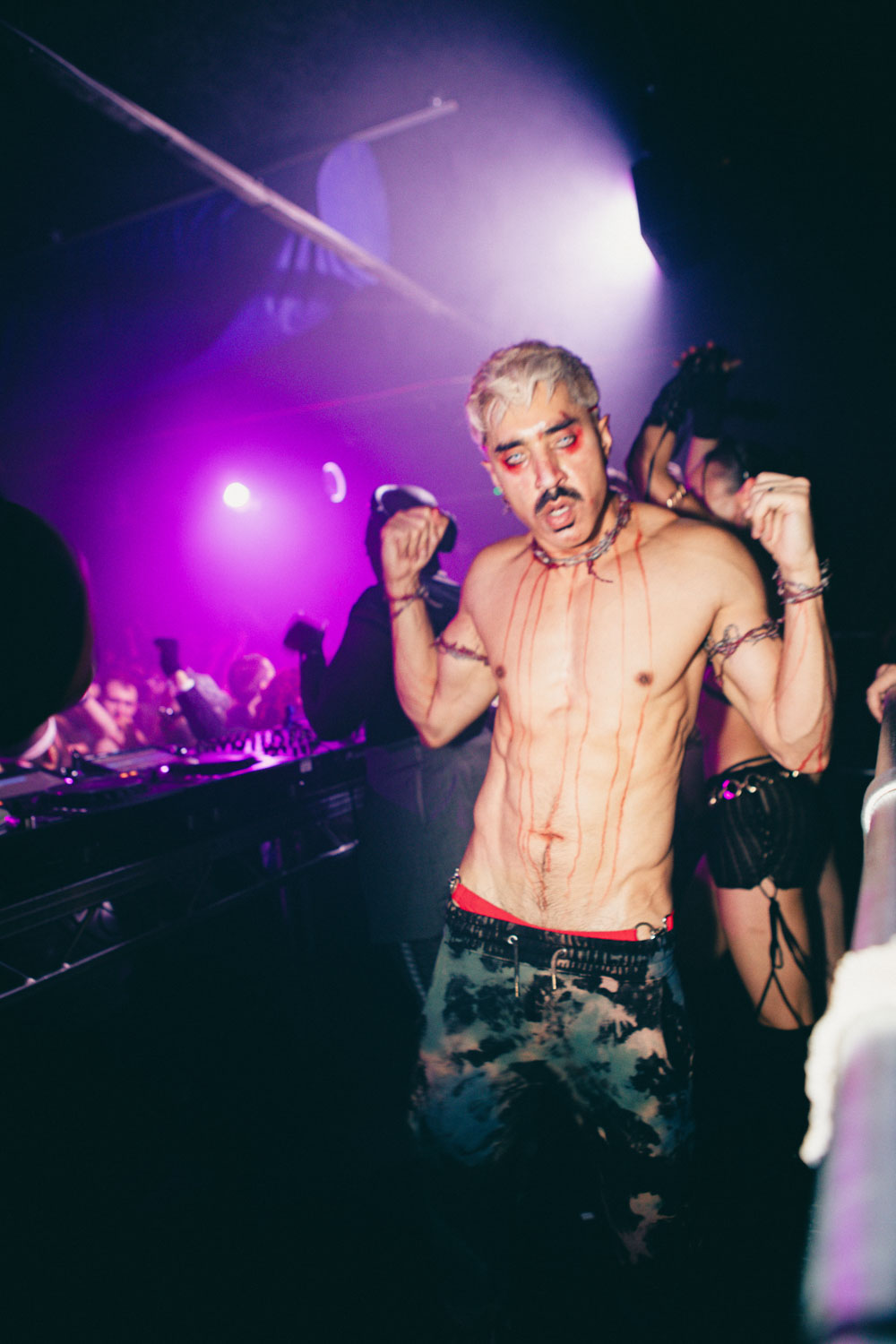 EliseShauna_HOWLOWEEN-23_dcp40v