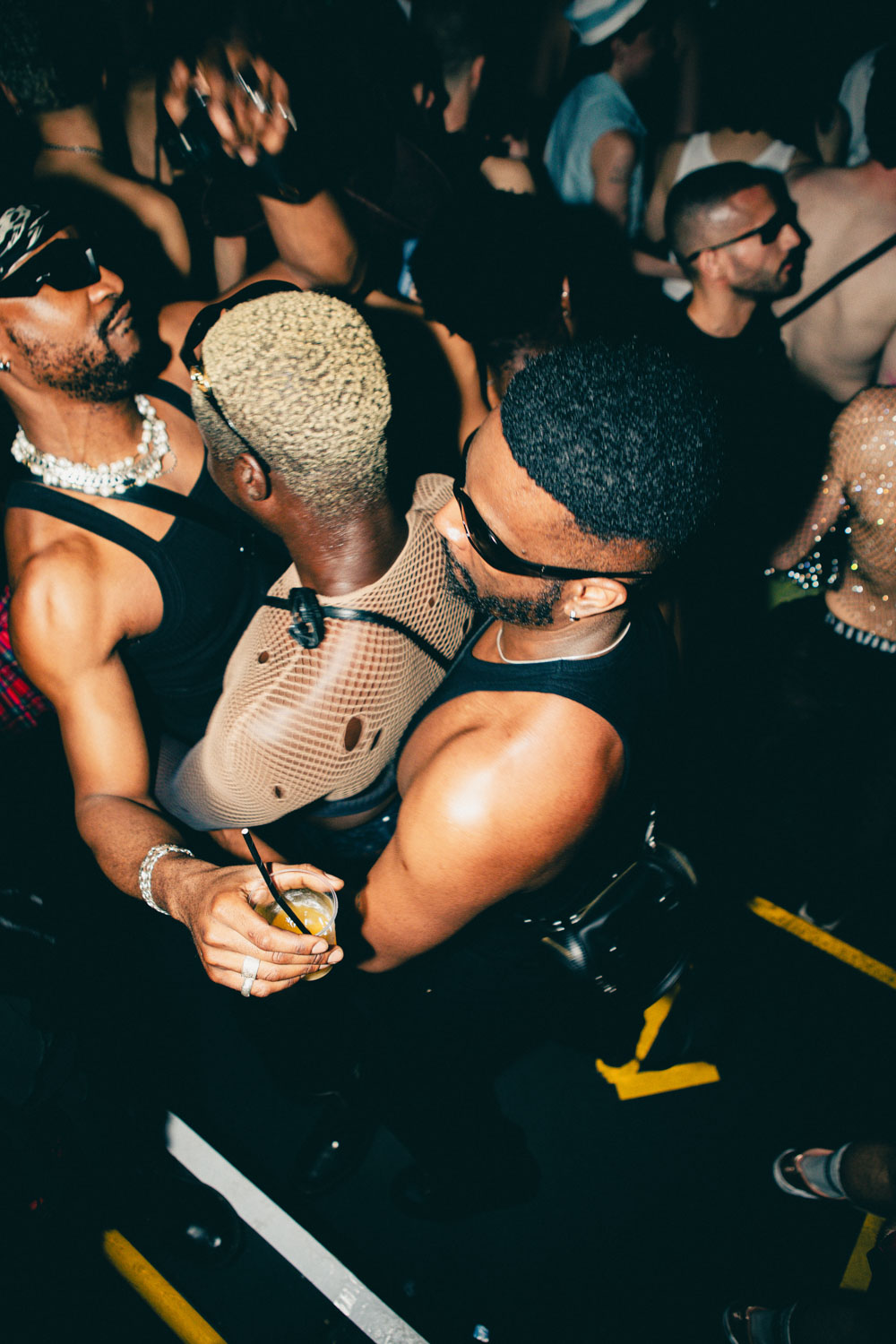 EliseShauna_HOWLOWEEN-25_qhaihl