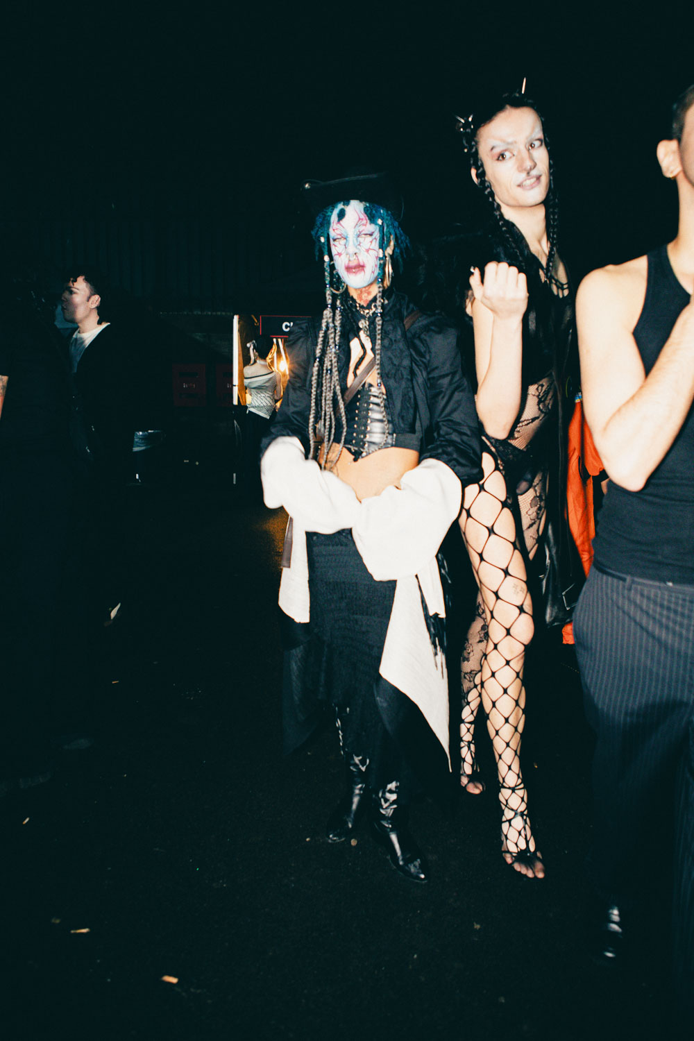 EliseShauna_HOWLOWEEN-34_hwuy8i