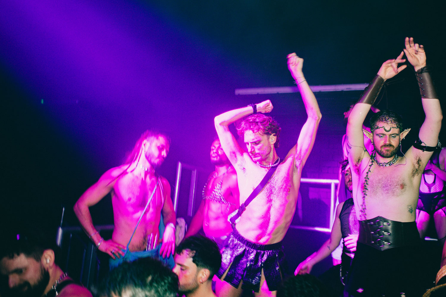 EliseShauna_HOWLOWEEN-46_erj3xg