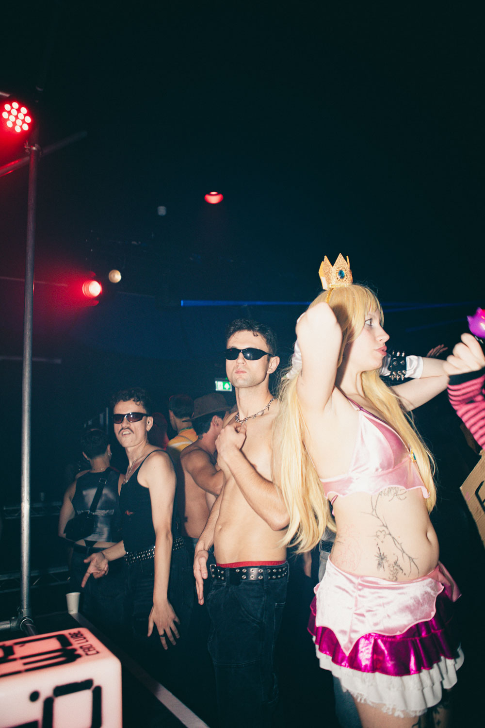 EliseShauna_HOWLOWEEN-74_how1eh