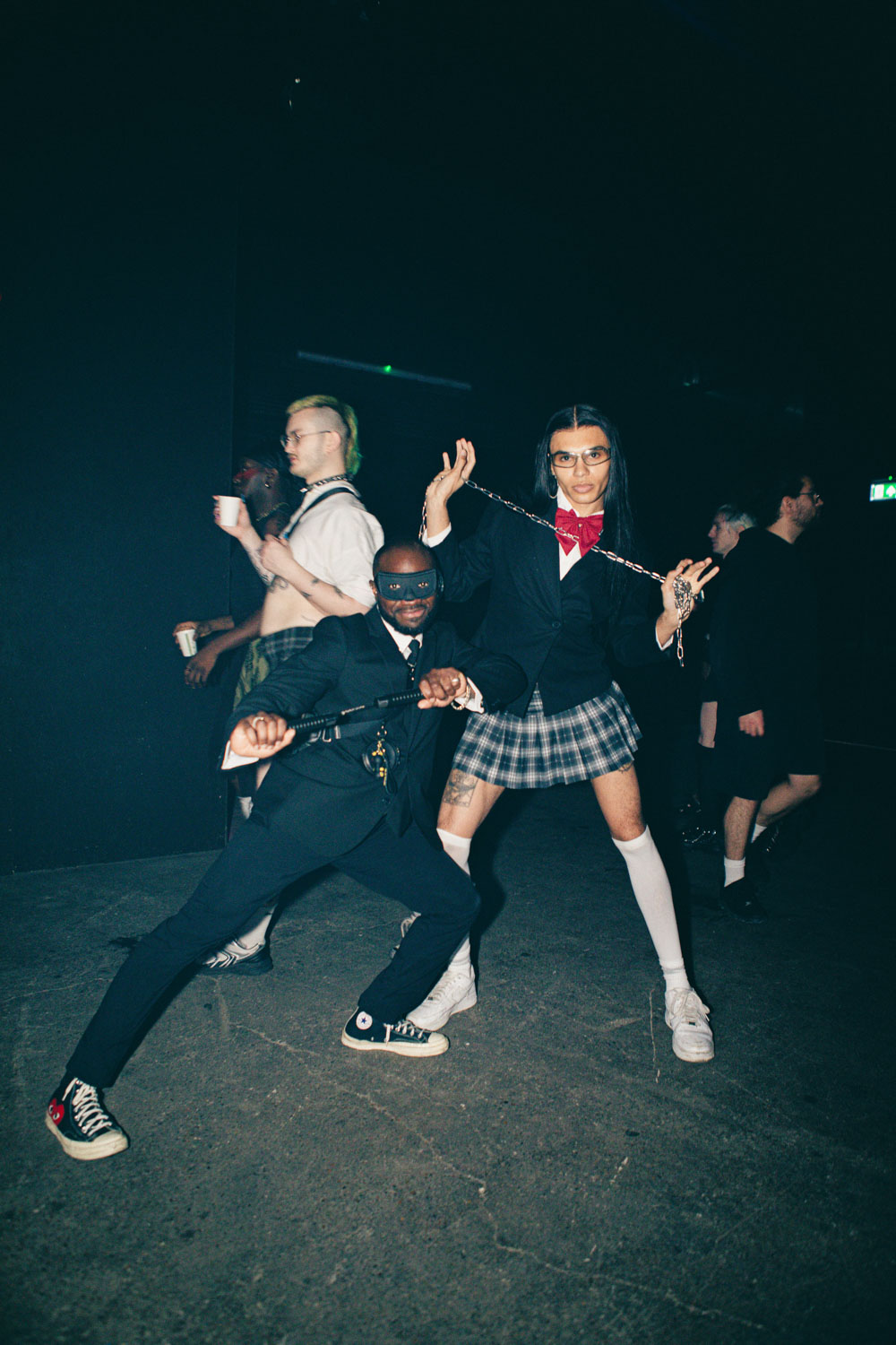 EliseShauna_HOWLOWEEN-84_cbyhxn