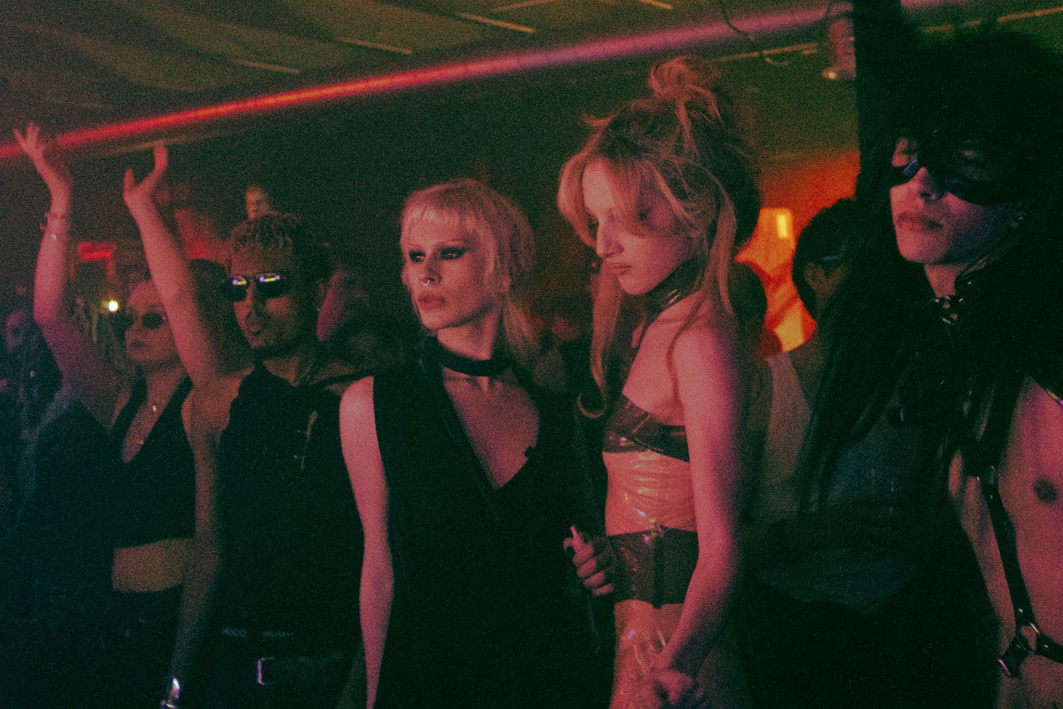 howlrave25_jennydaianaguidi_105_fb0hv9