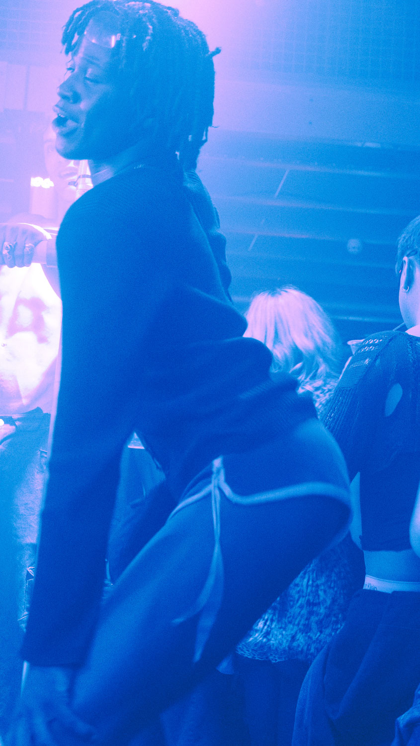 howlrave25_jennydaianaguidi_272_y2xcwp