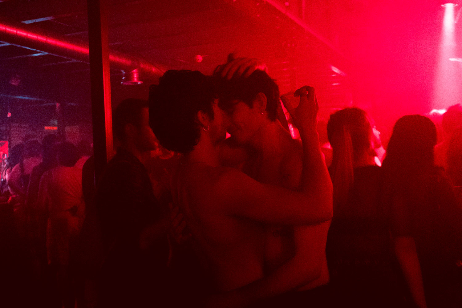 howlrave25_jennydaianaguidi_425_jizjt9