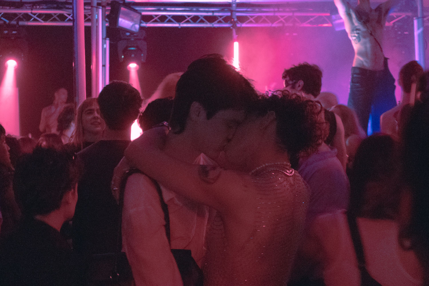 howlrave25_jennydaianaguidi_710_dom9fo