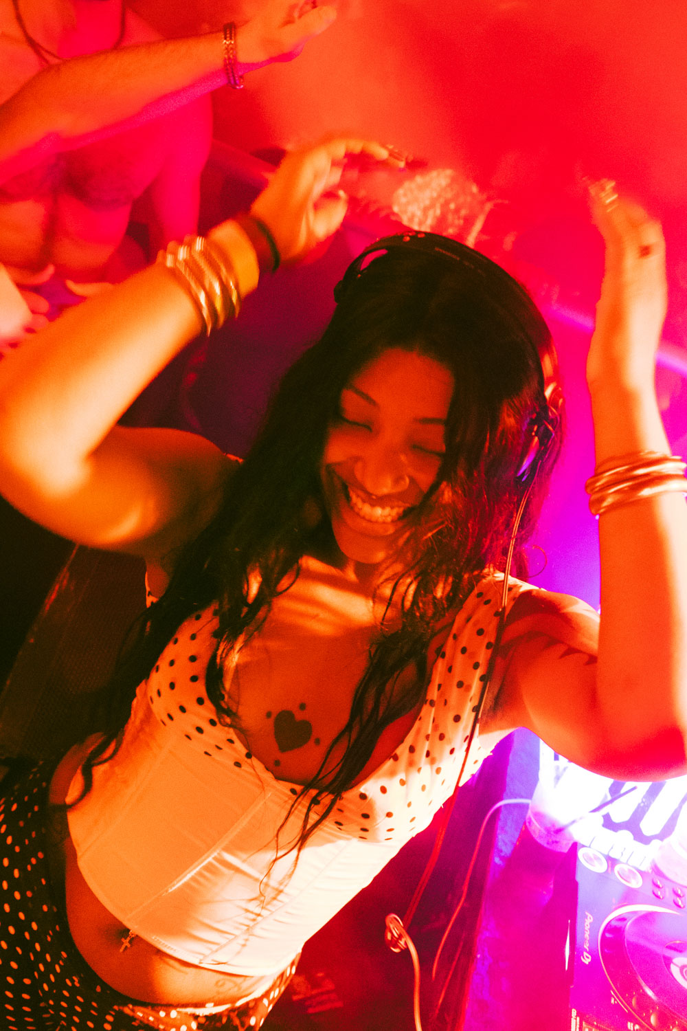 howlrave25_jennydaianaguidi_753_xwnriw