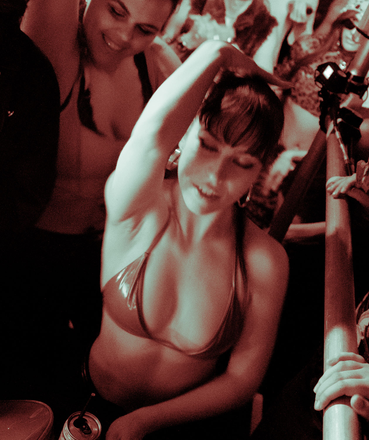 howlrave25_jennydaianaguidi_772_auu3k8