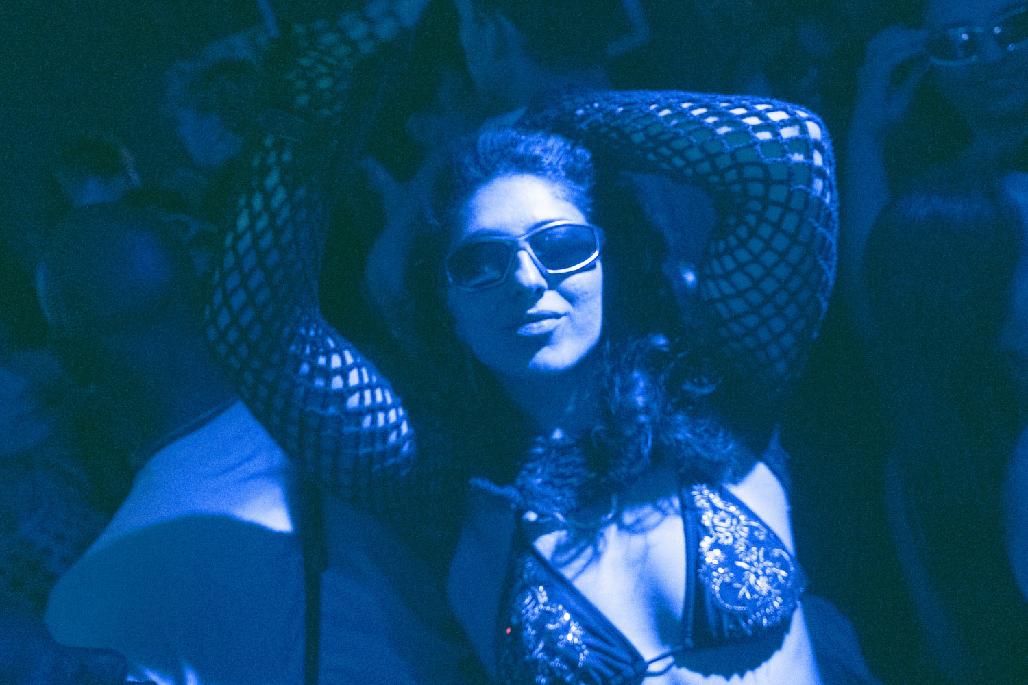 howlrave25_jennydaianaguidi_813_w2vtel