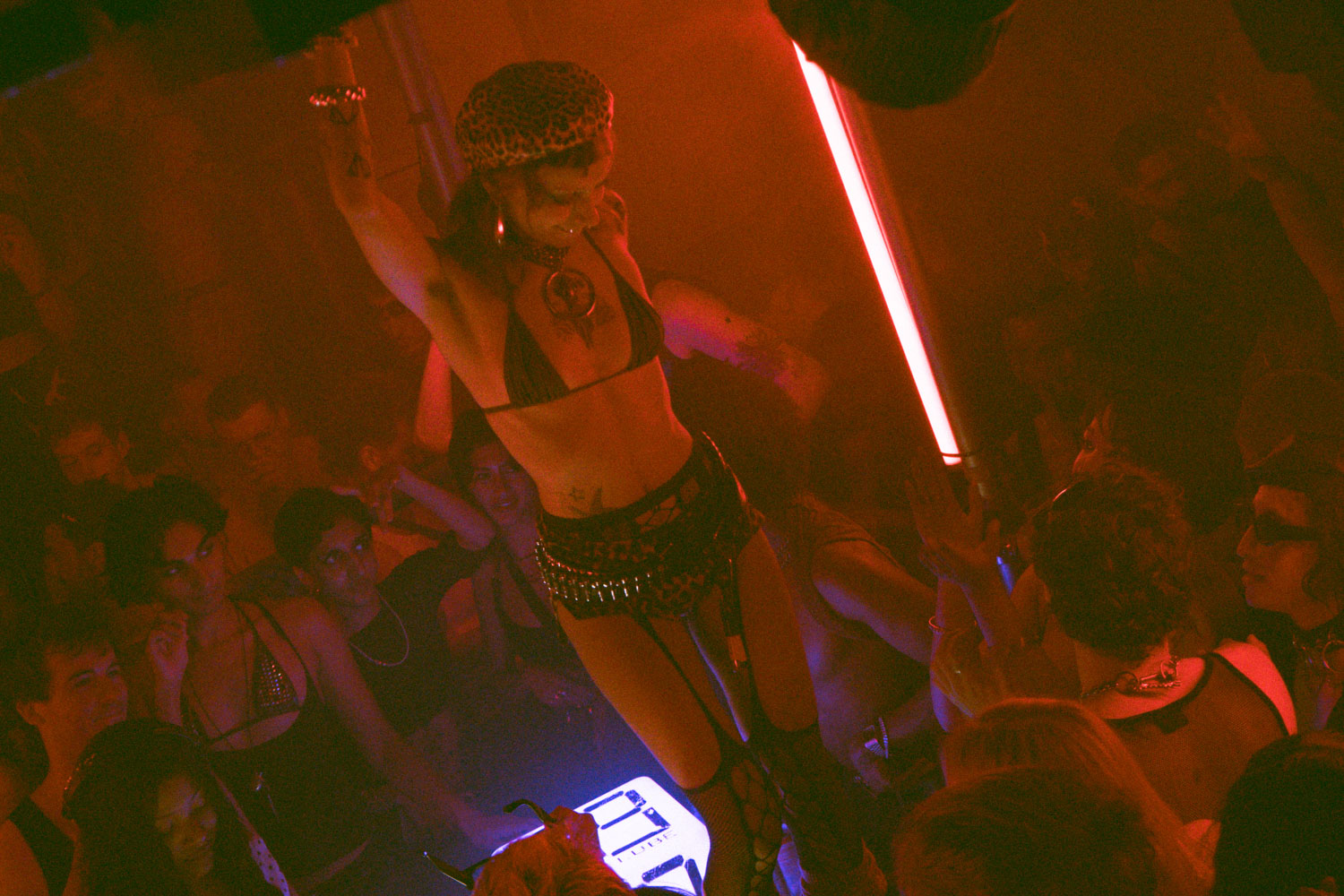 howlrave25_jennydaianaguidi_855_hcdoi7