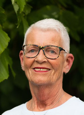Åse Østråt