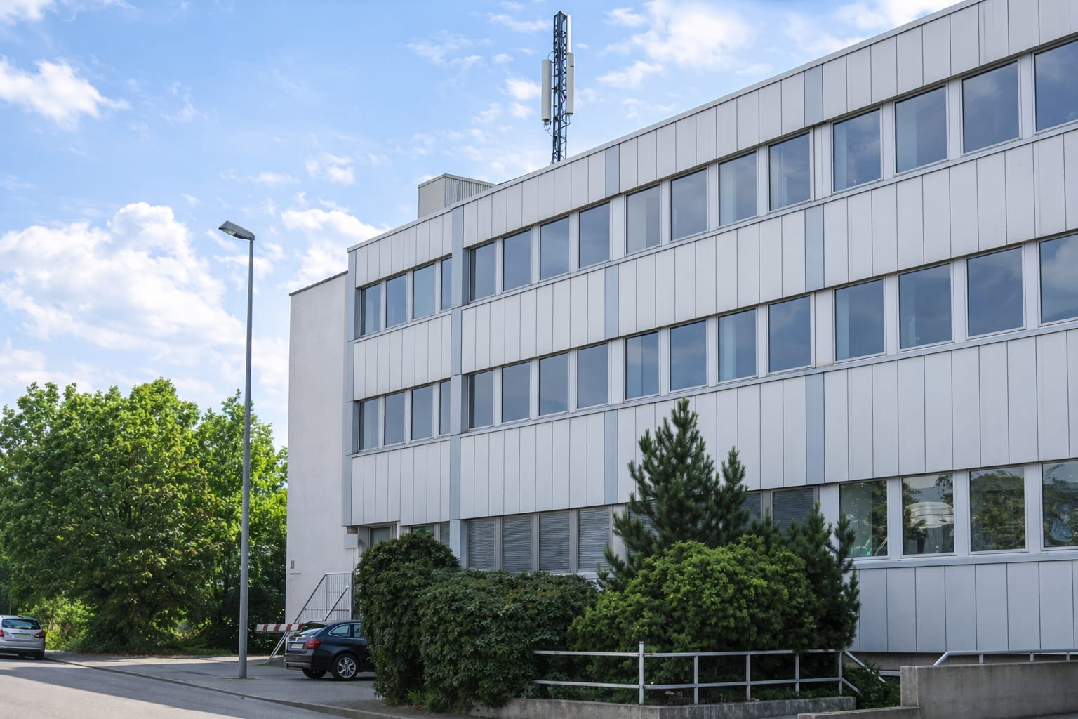 Firmengebäude von HP-Dichtungen in Gräfelfing bei München.